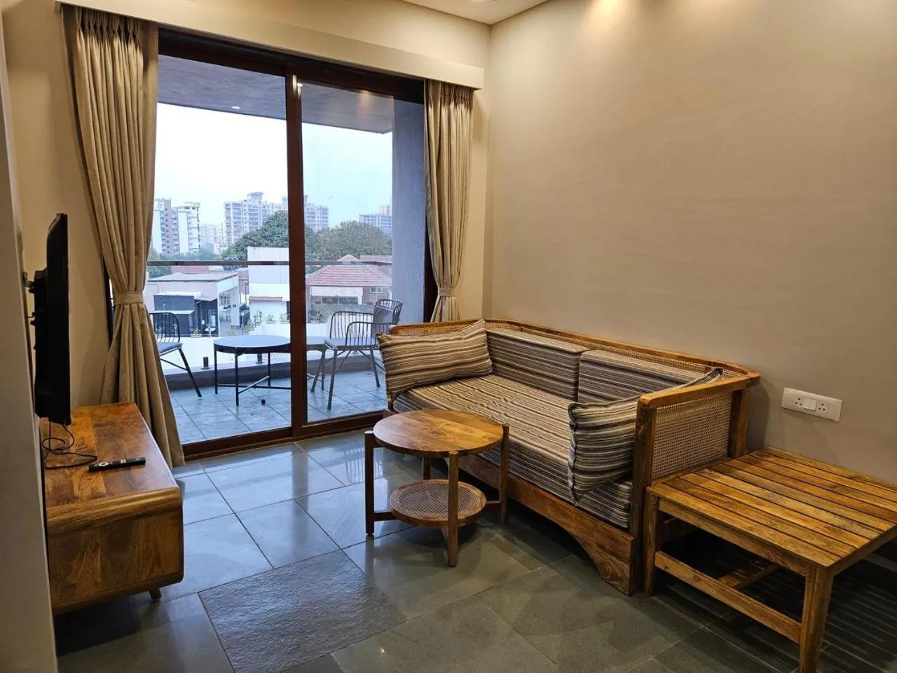 TV and multimedia, Seating Area in Hotel Tattva Suites