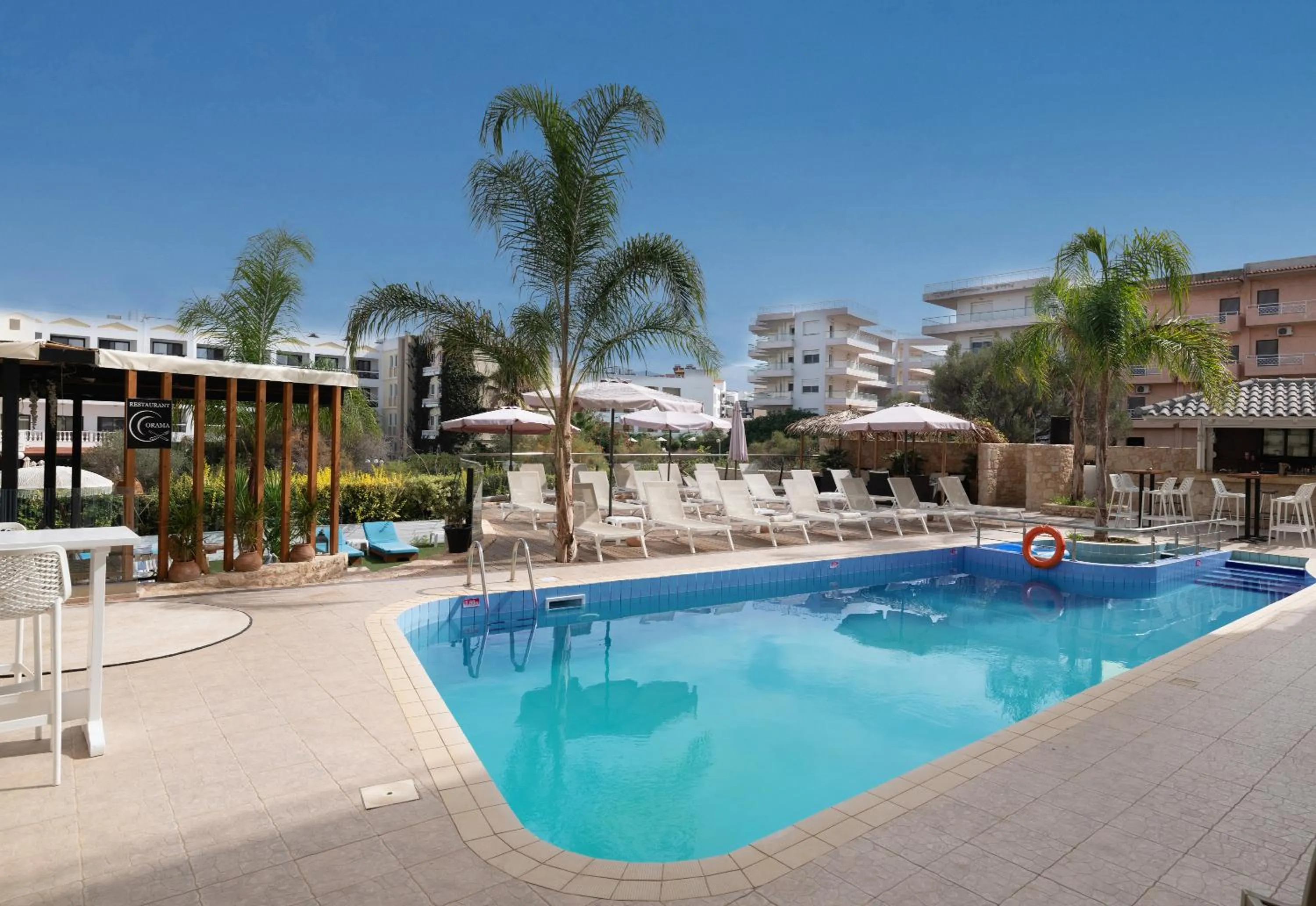 Swimming pool in Manos Maria Hotel