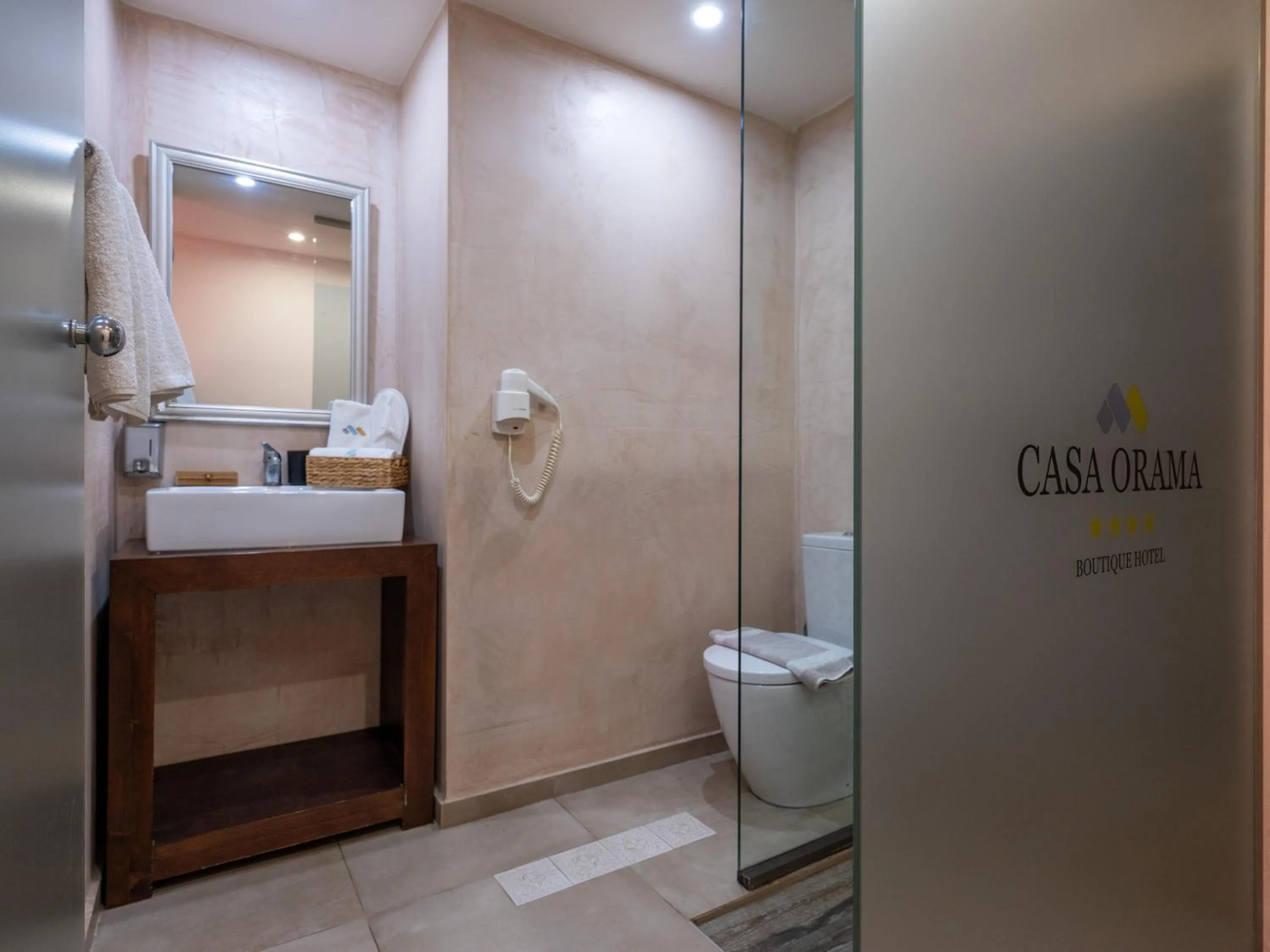 Shower in Manos Maria Hotel