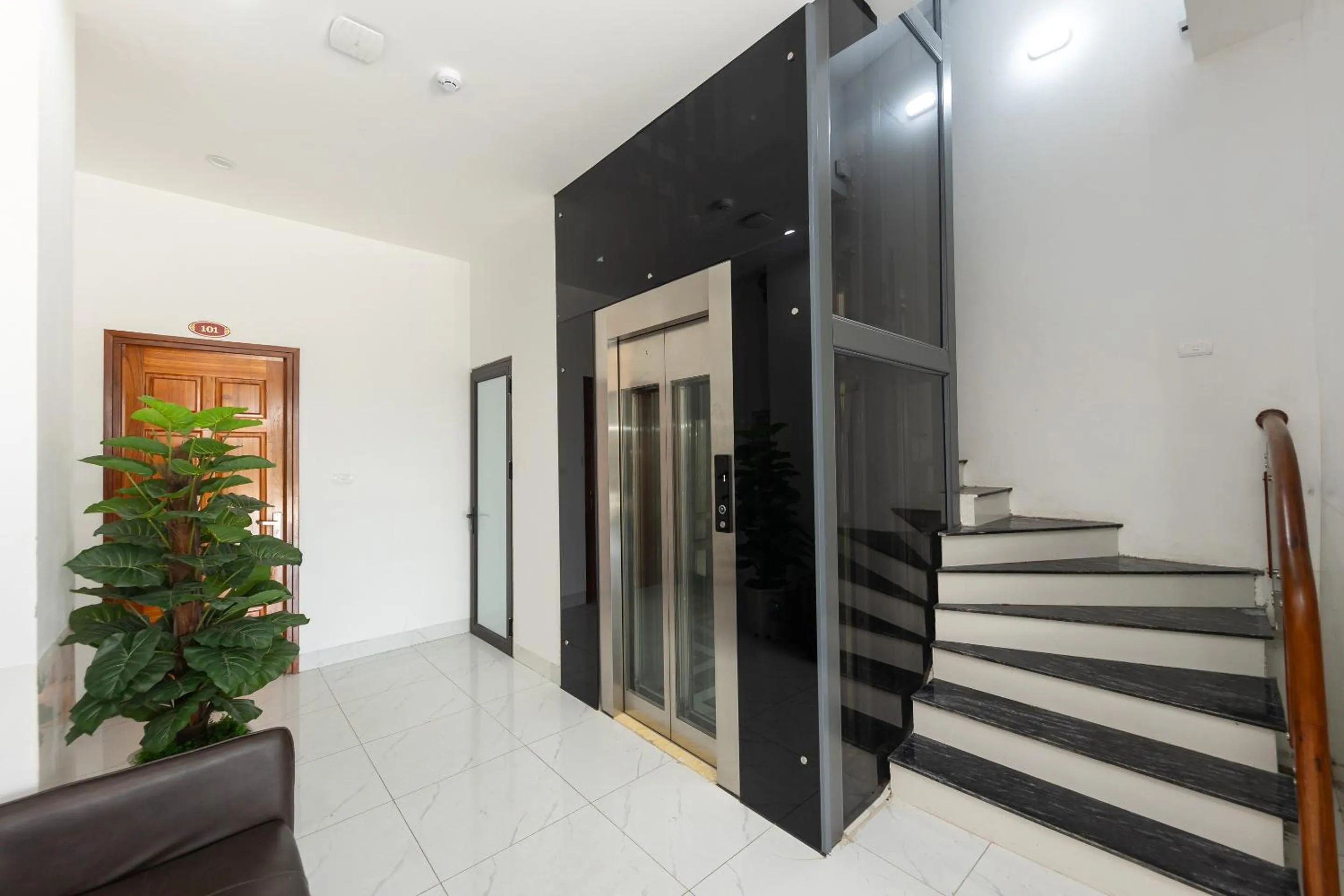 Lobby or reception in OYO 1238 Bao Son Hotel