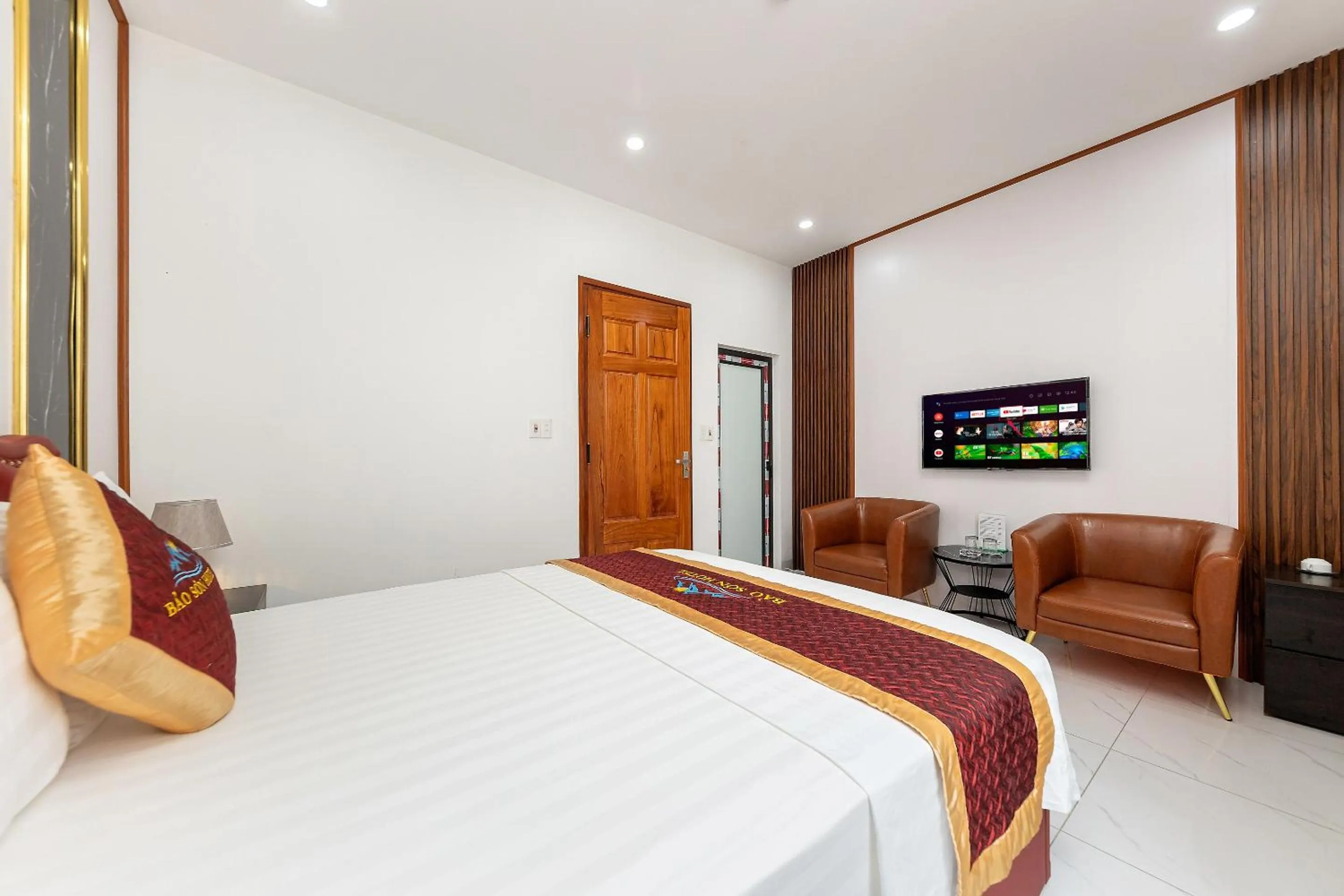 Bedroom in OYO 1238 Bao Son Hotel