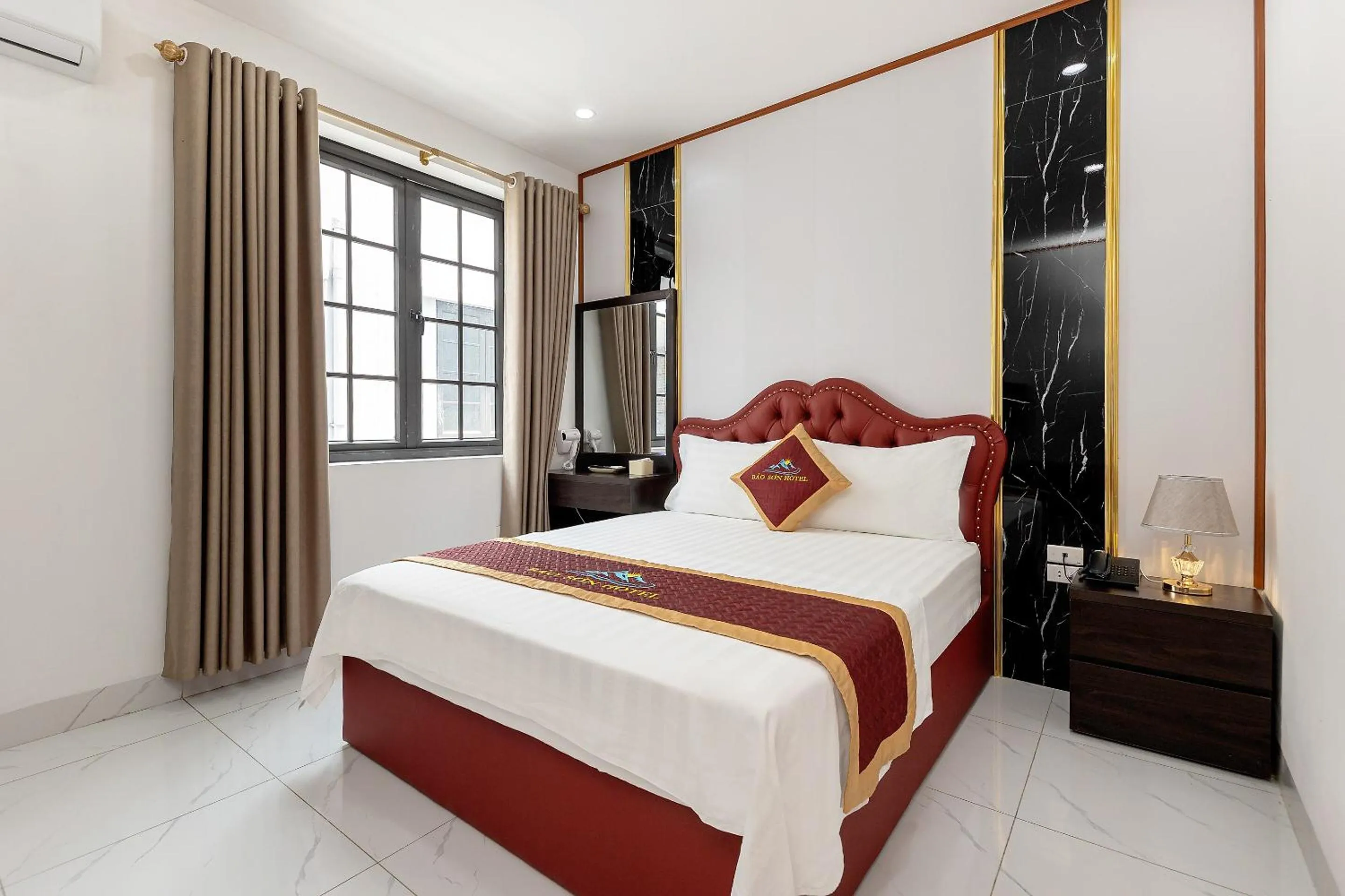 Bedroom in OYO 1238 Bao Son Hotel