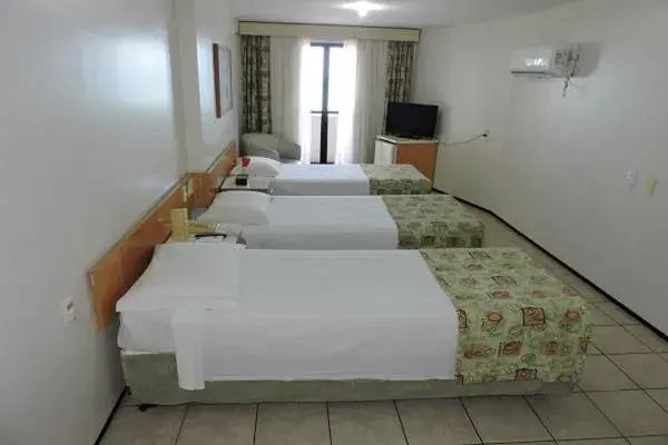 Triple Room in Iracema Travel Triple Room in Iracema Travel