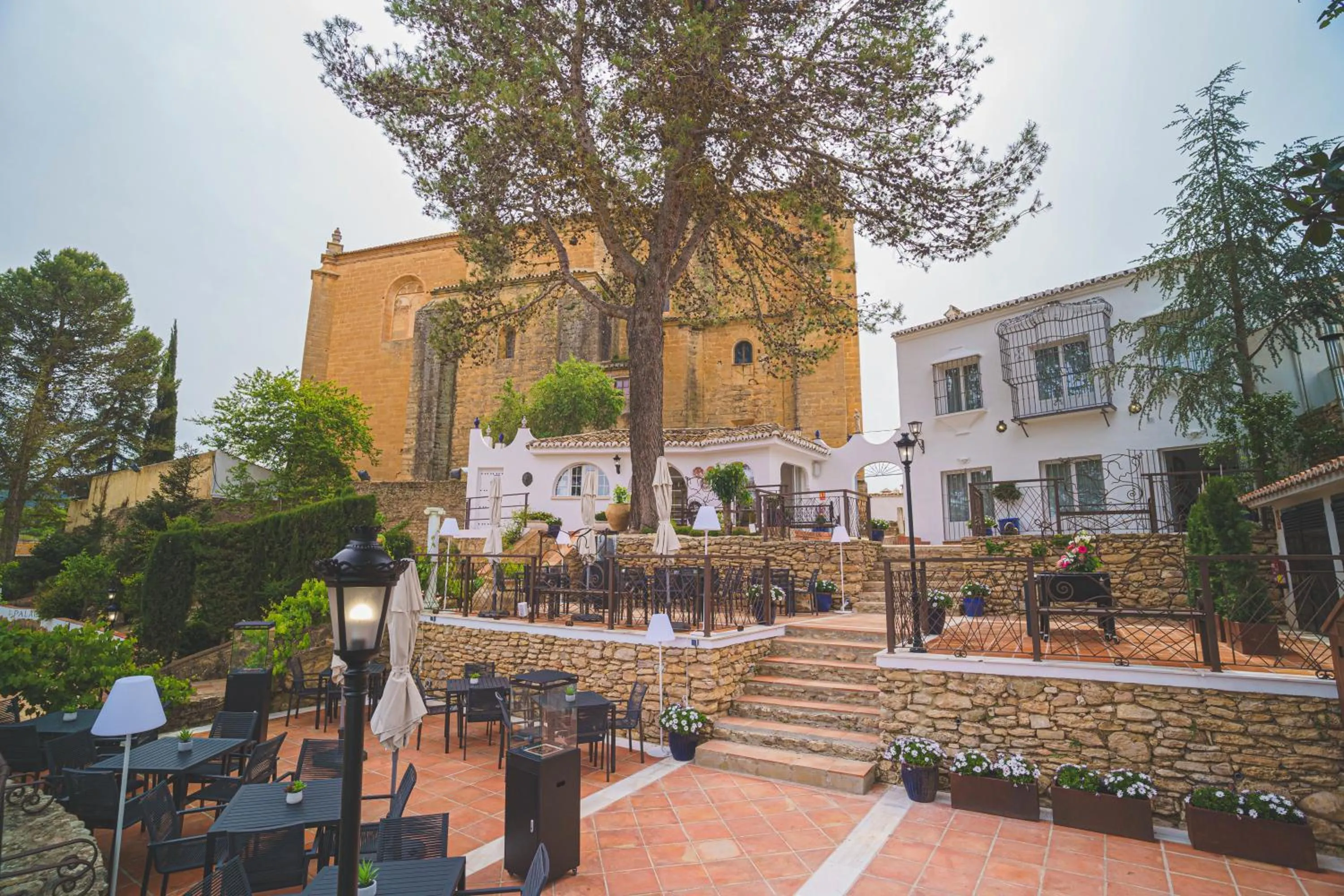 Property building in Hotel Boutique Palacio De La Duquesa