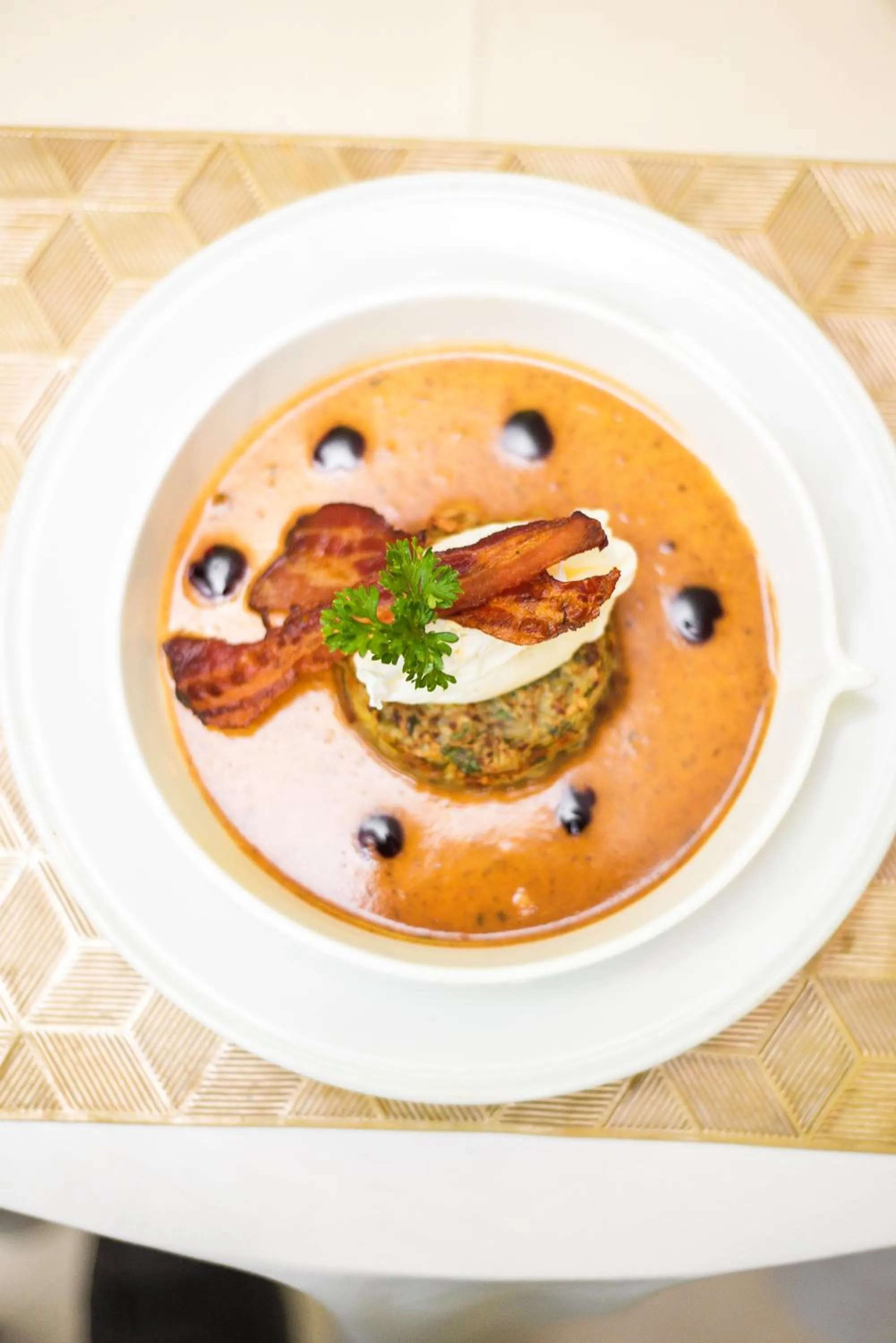 Restaurant/places to eat in Sultani River