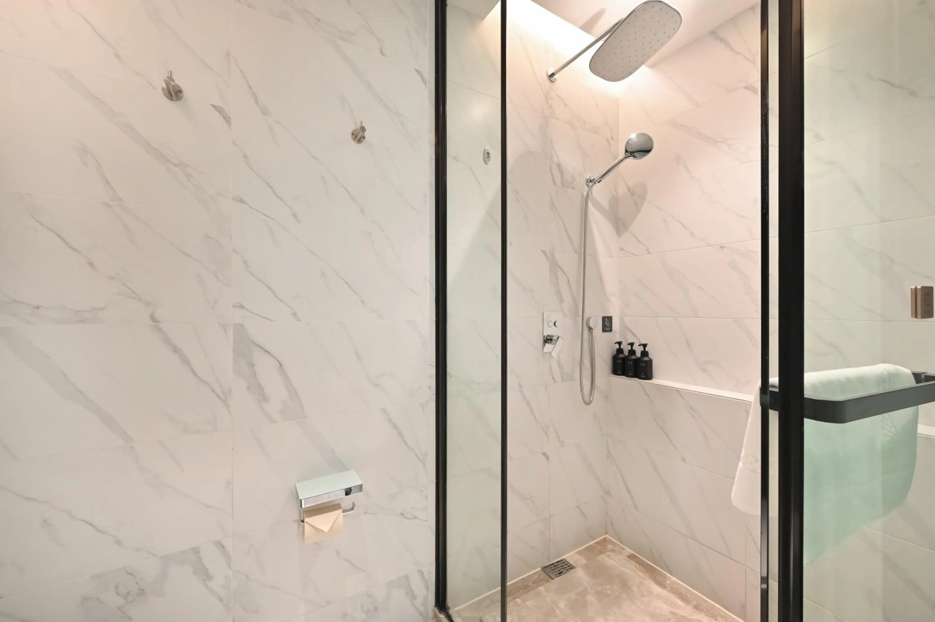 Atour X Hotel West Nanjing Road