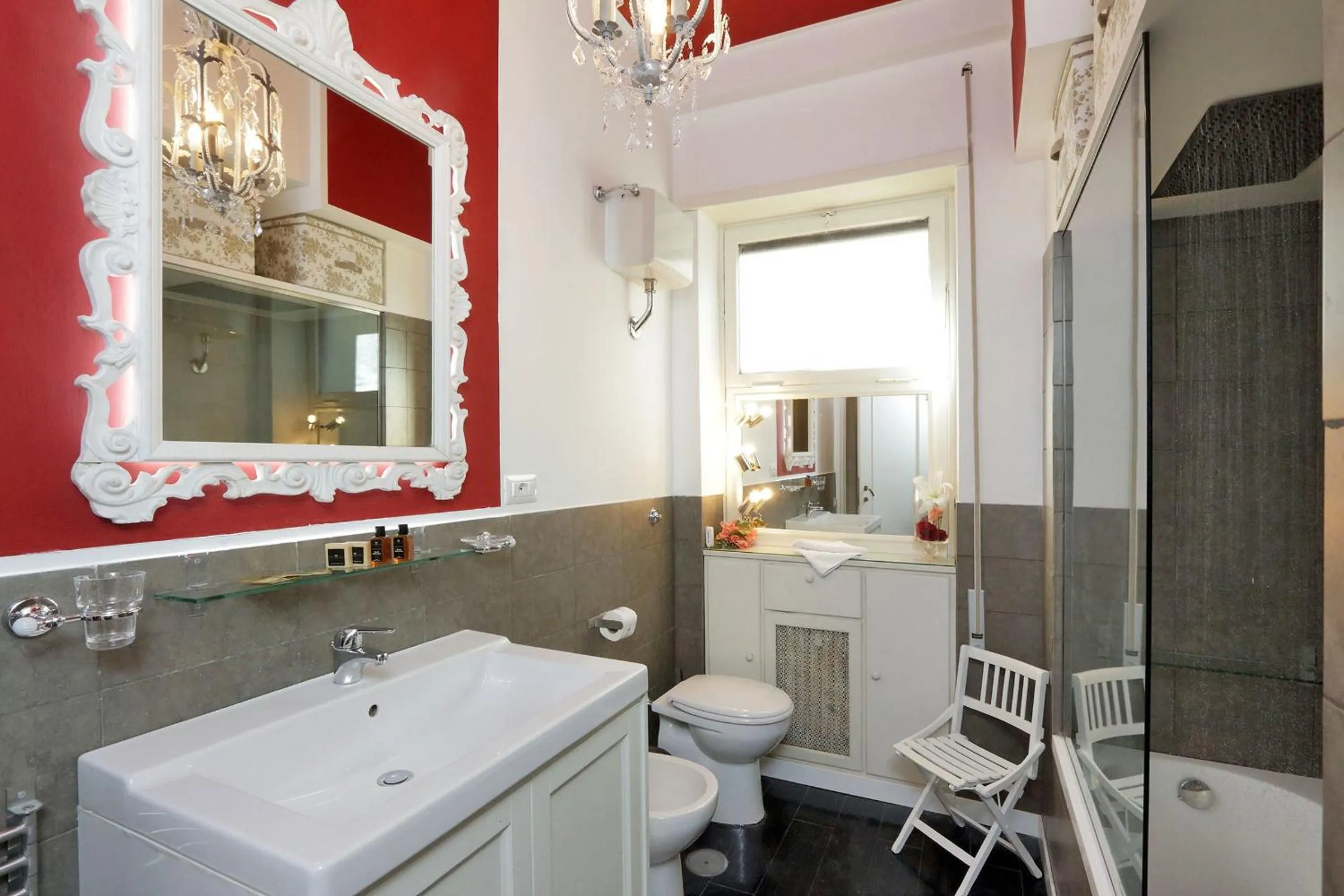 Bathroom in Vatican Art House