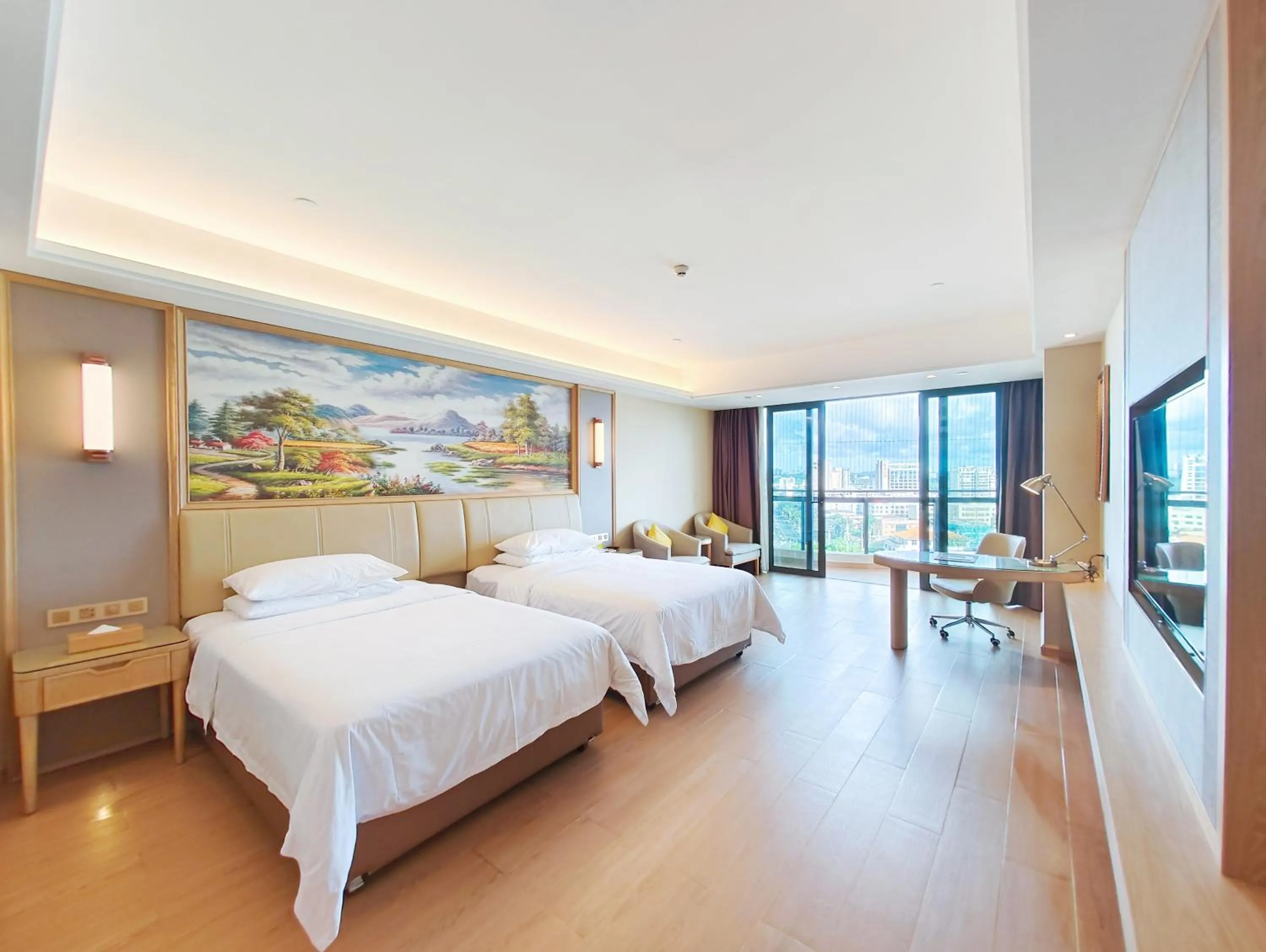 Bedroom, Bed in Vienna International Hotel Wenchang