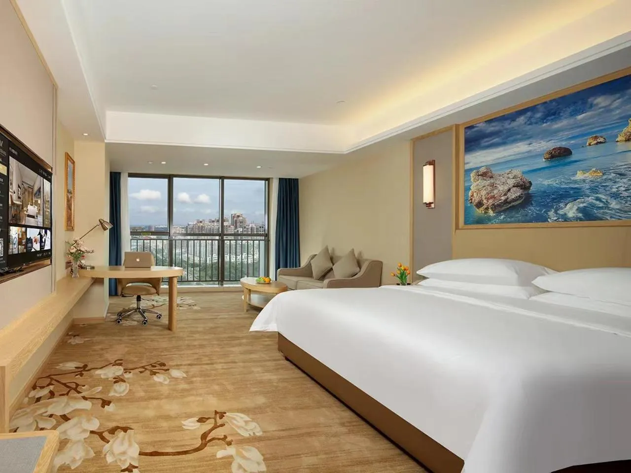 Bedroom, Bed in Vienna International Hotel Wenchang