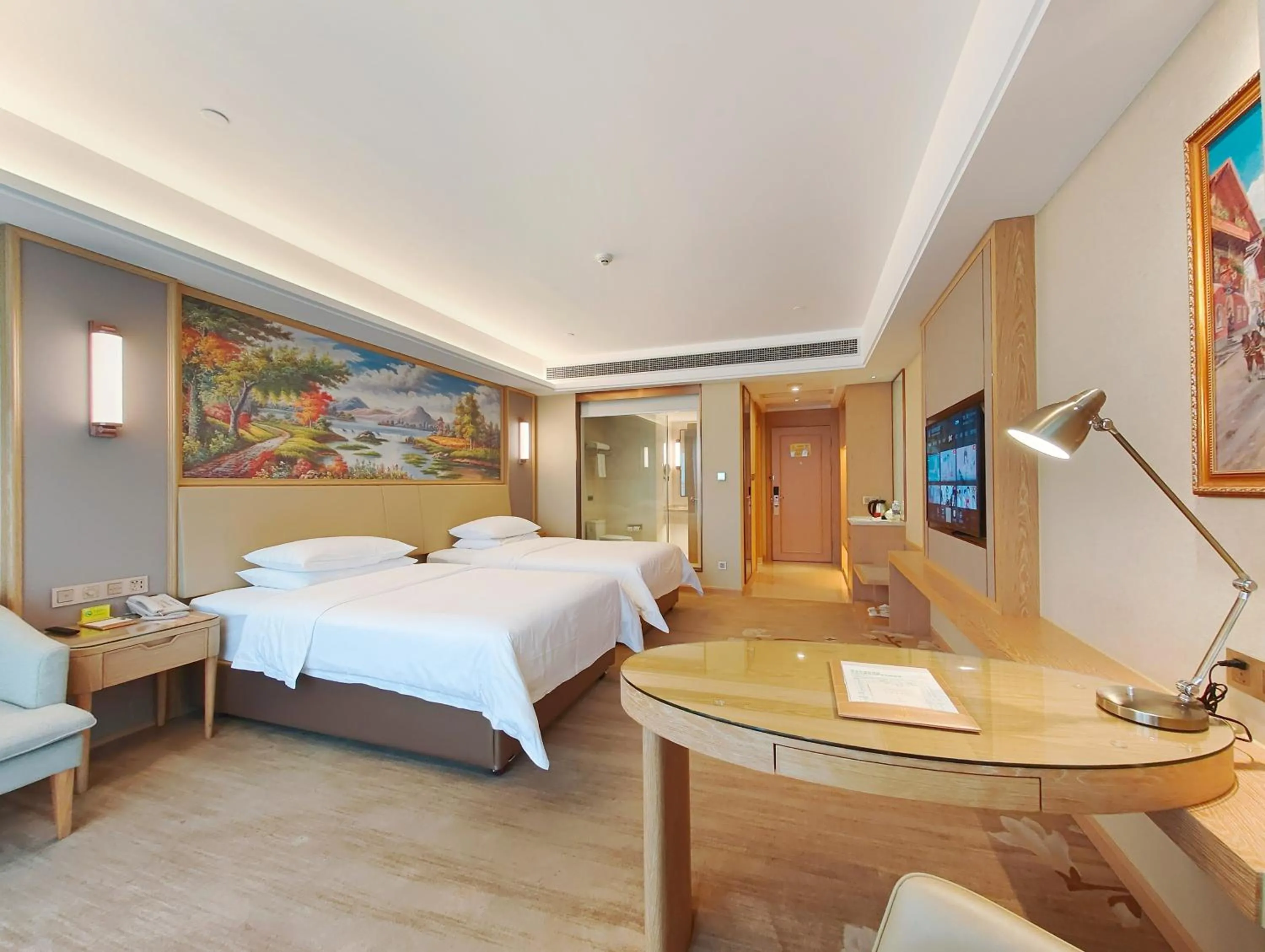 Bedroom, Bed in Vienna International Hotel Wenchang