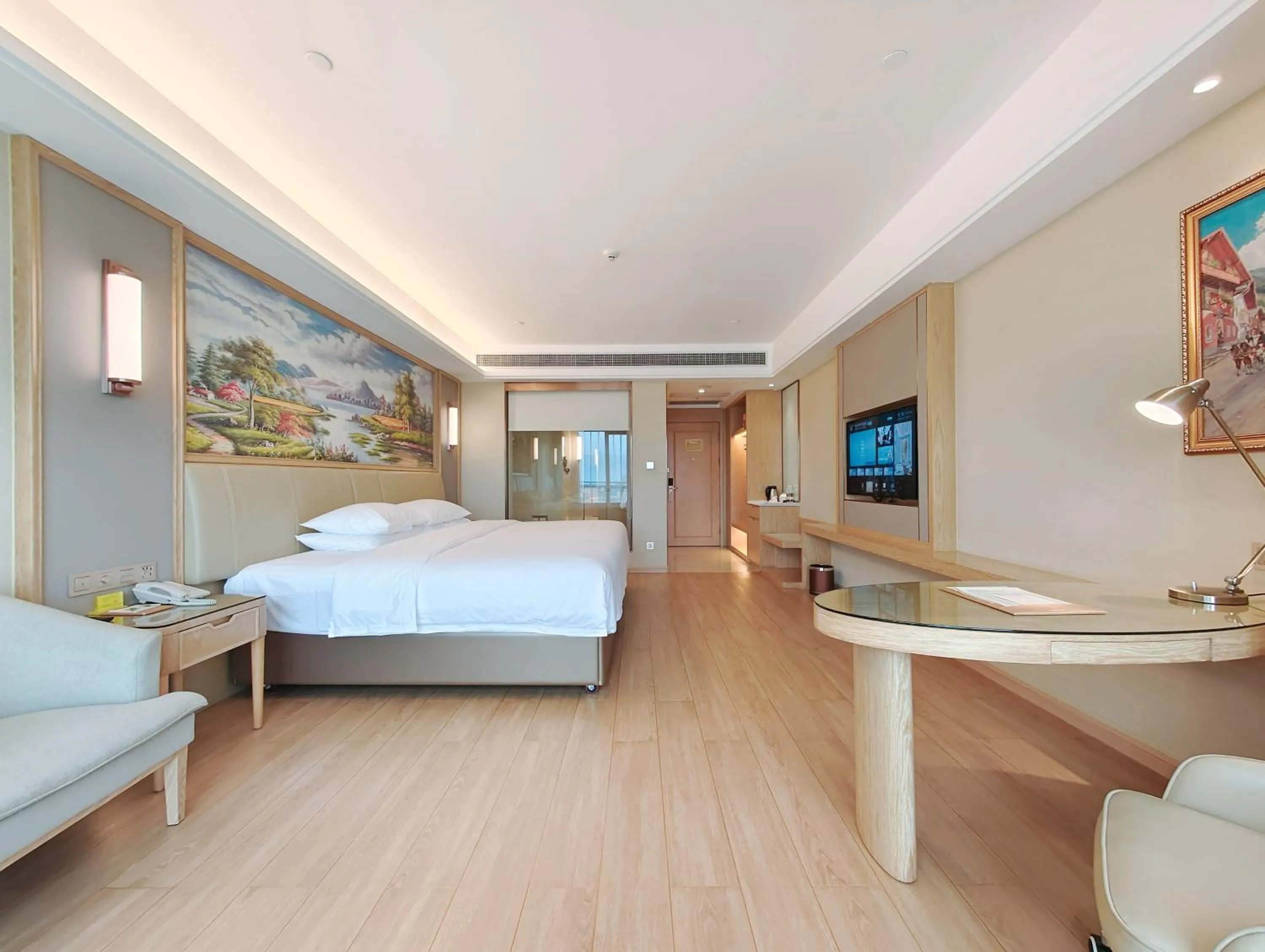Bedroom, Bed in Vienna International Hotel Wenchang