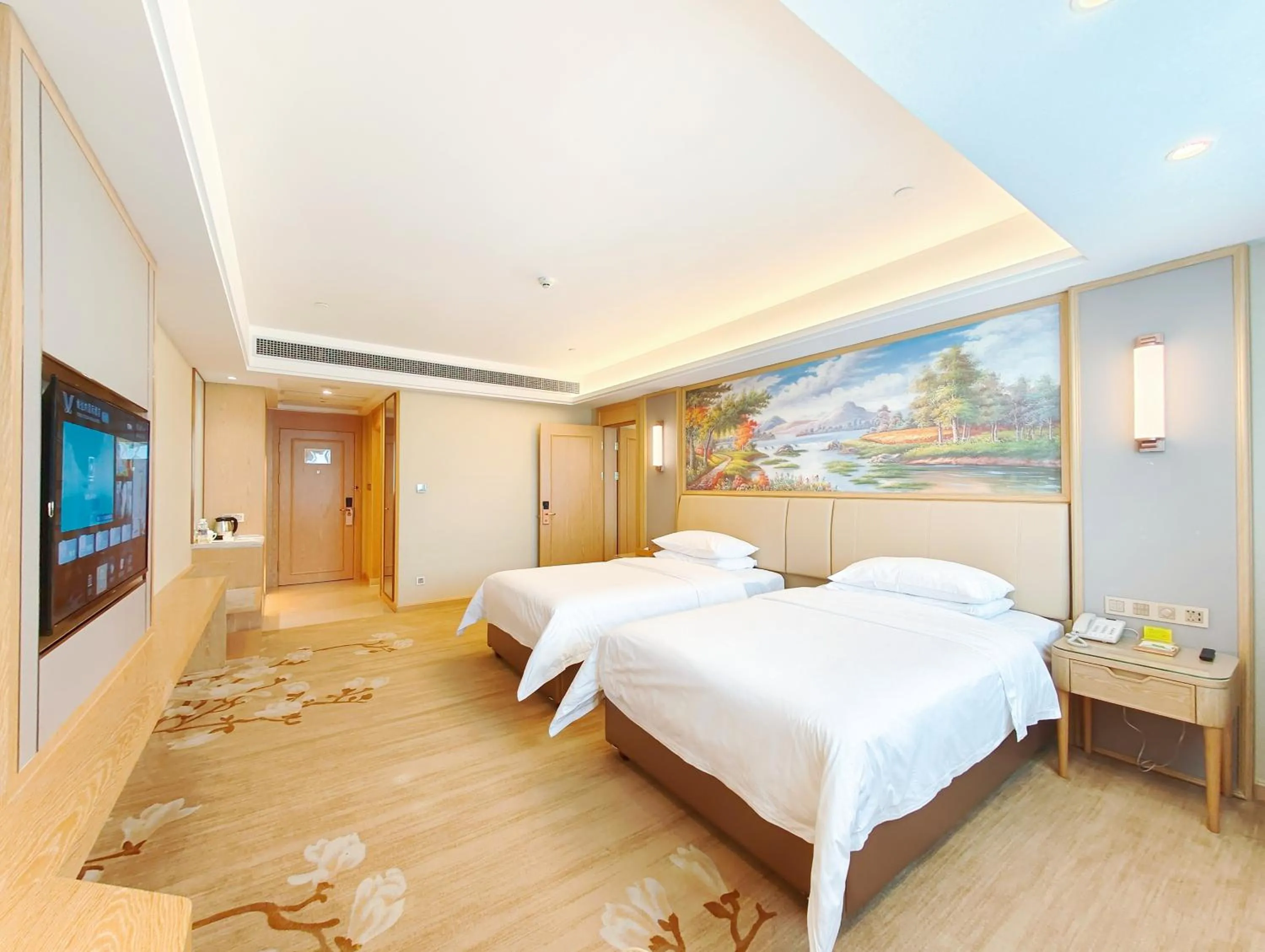 Bedroom, Bed in Vienna International Hotel Wenchang