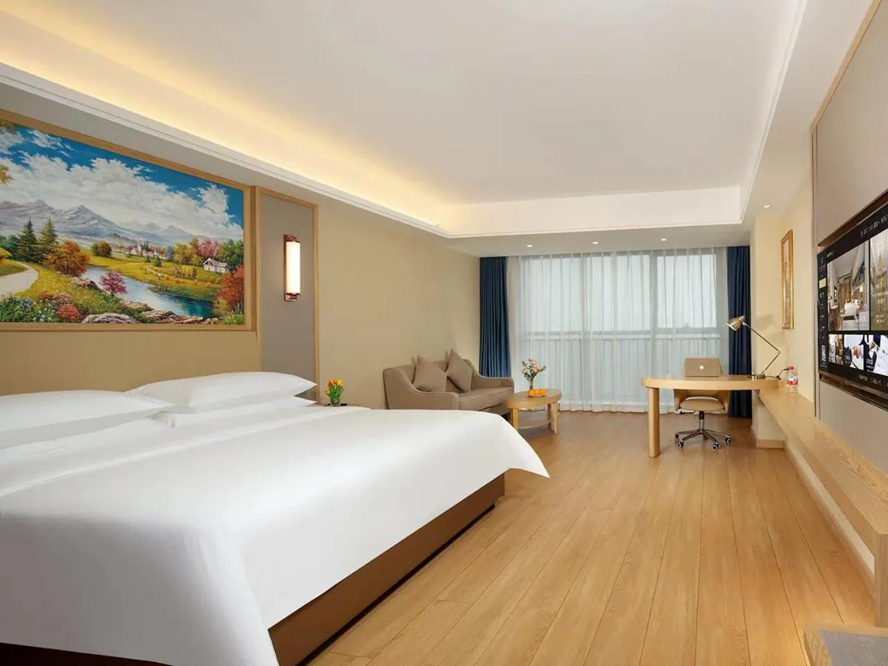 Bedroom, Bed in Vienna International Hotel Wenchang