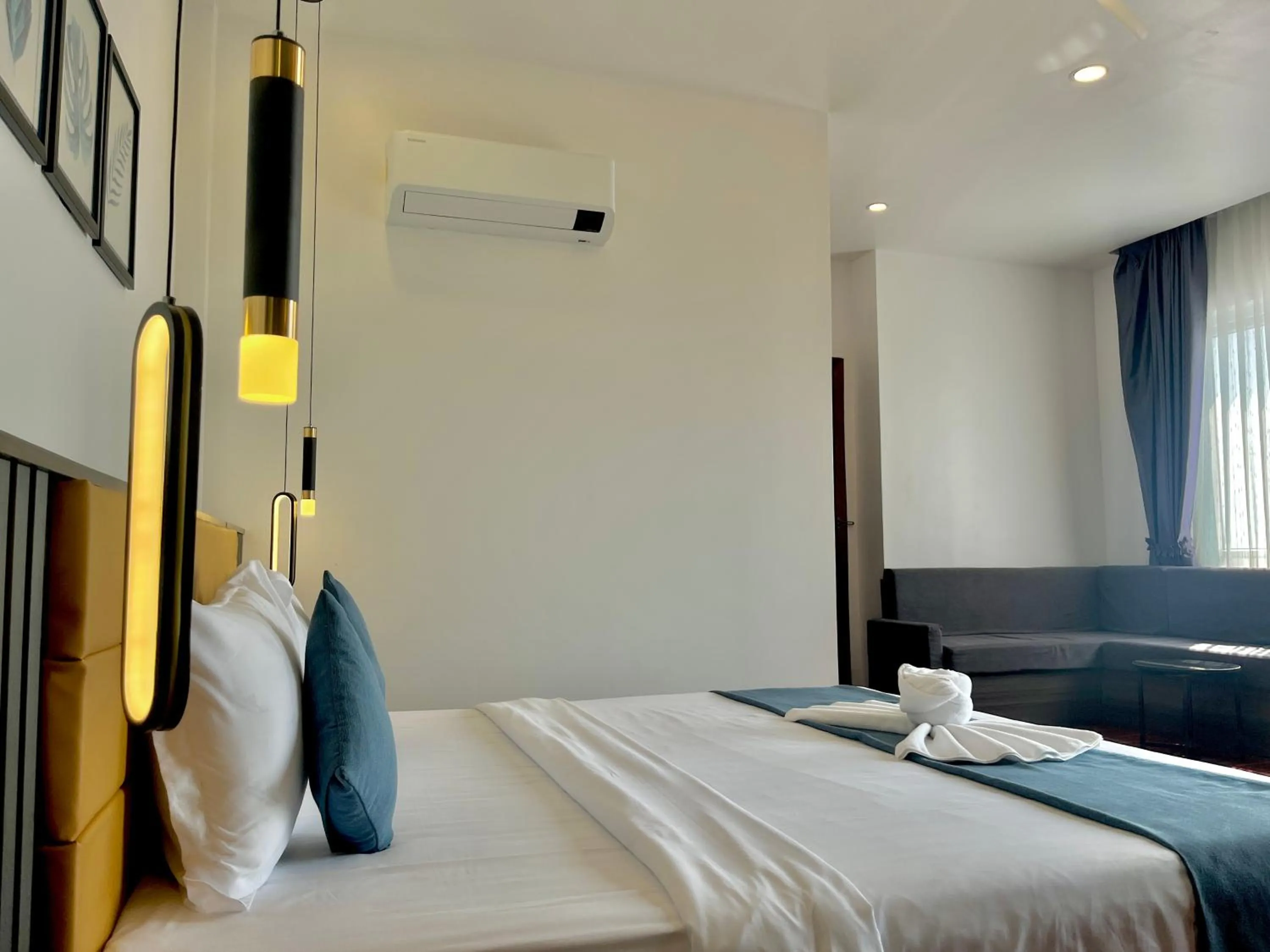 Bed in Kep Sea View Hotel & Sky Bar