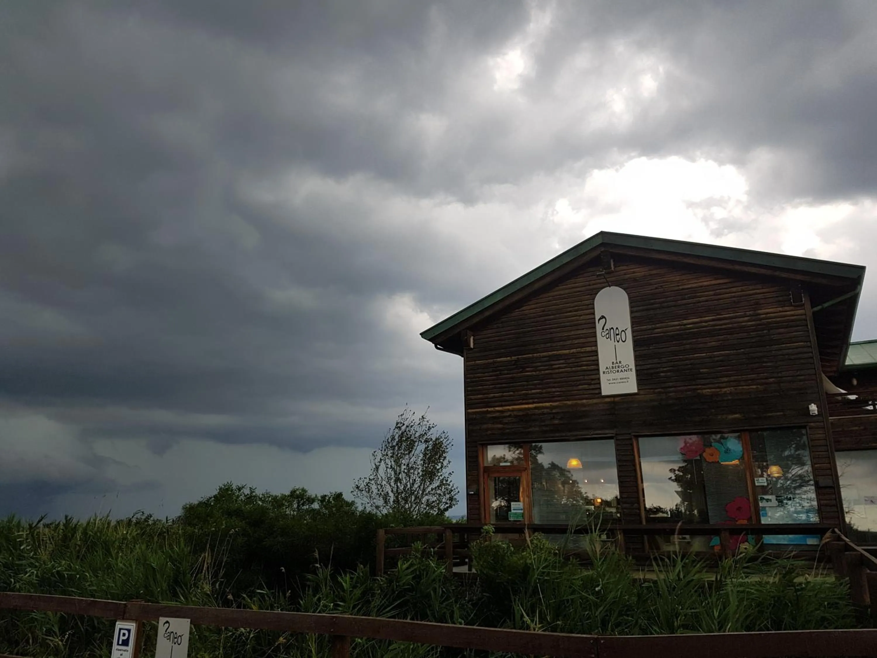 Time of day in Hotel Caneo