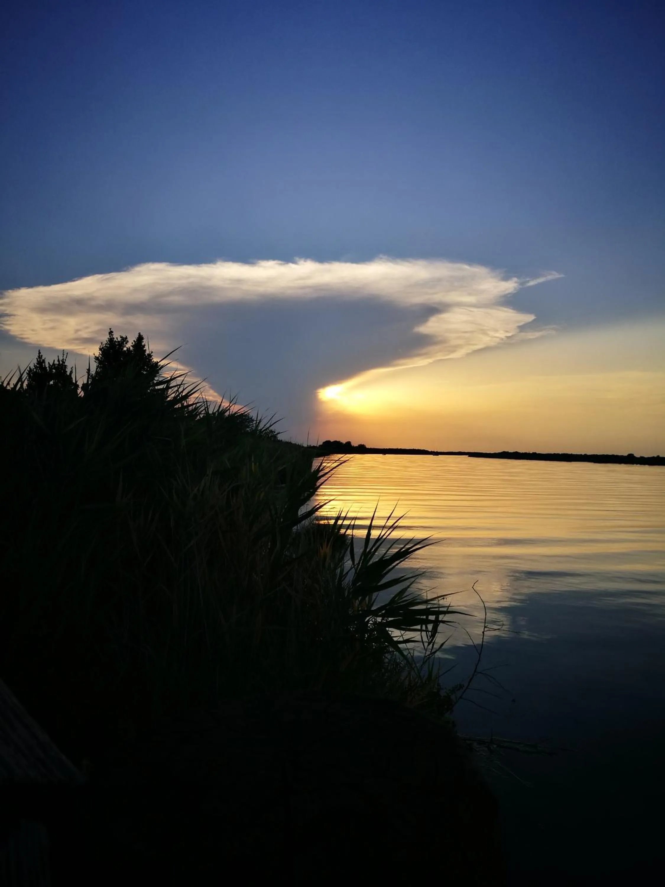 Sunrise in Hotel Caneo