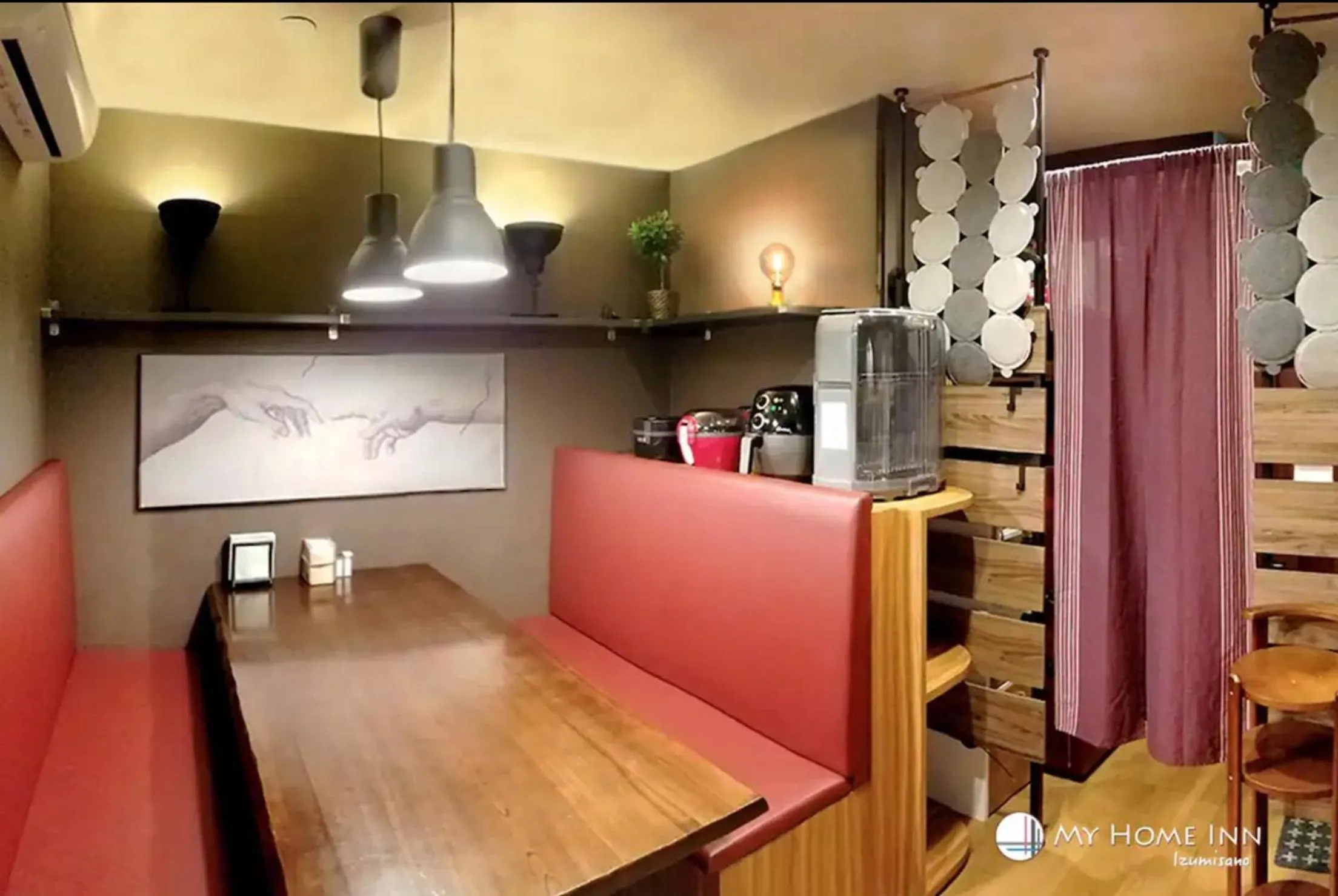 Kitchen or kitchenette in My Home Inn Izumisano