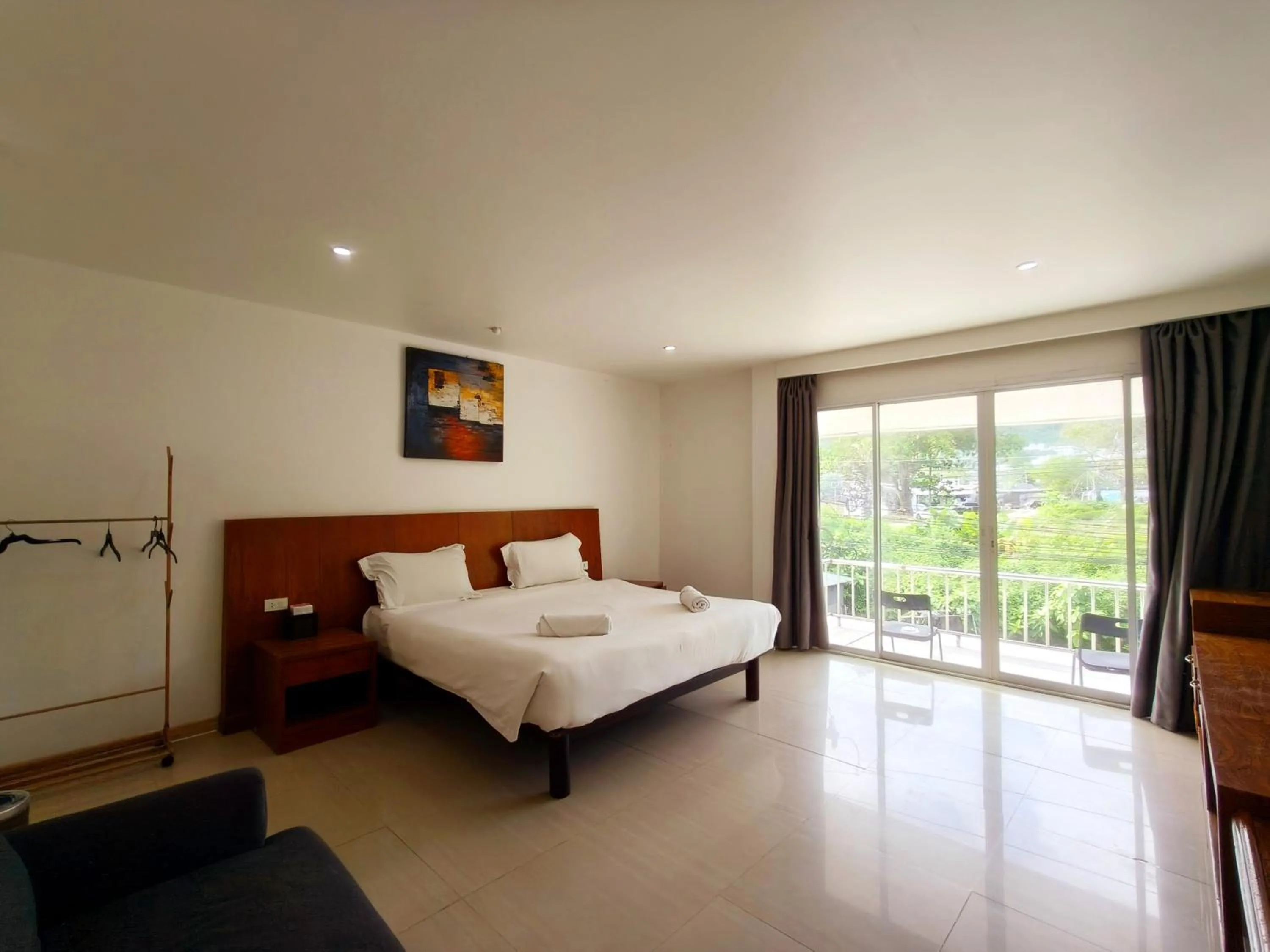 Bedroom, Bed in V Beach Resort