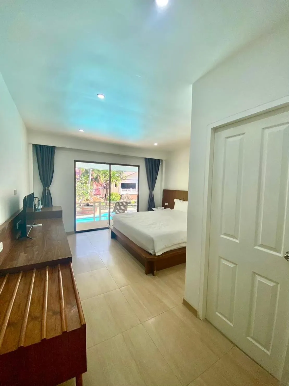 Bed in V Beach Resort