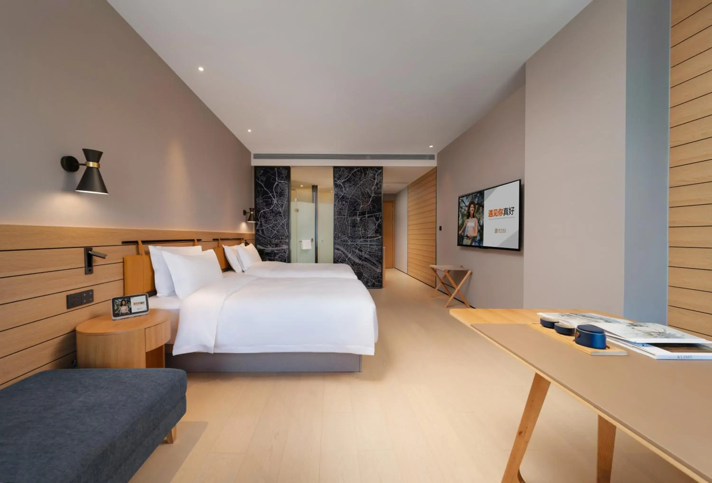 Superior Twin Room - single occupancy in SSAW Boutique Hotel Hangzhou Chengjun Grand Canal Superior Twin Room - single occupancy in SSAW Boutique Hotel Hangzhou Chengjun Grand Canal