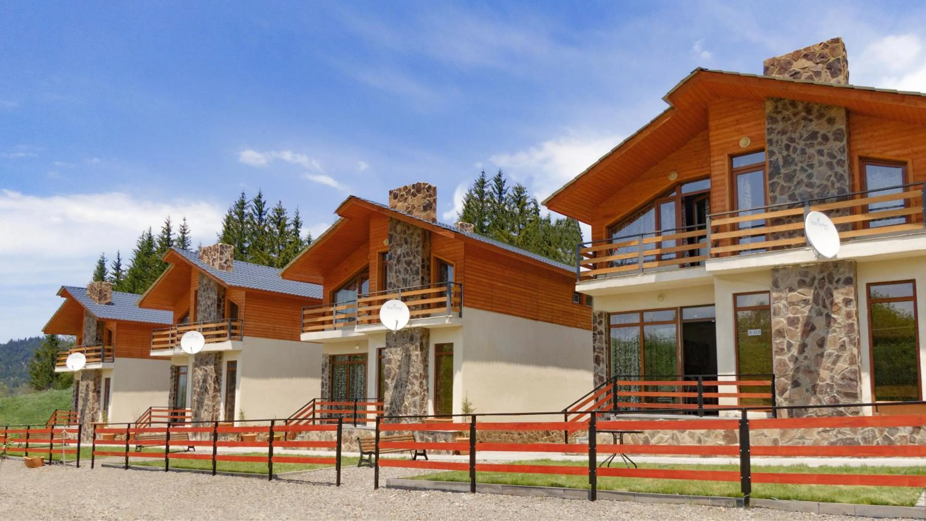 Facade/entrance in Villa Mtashi