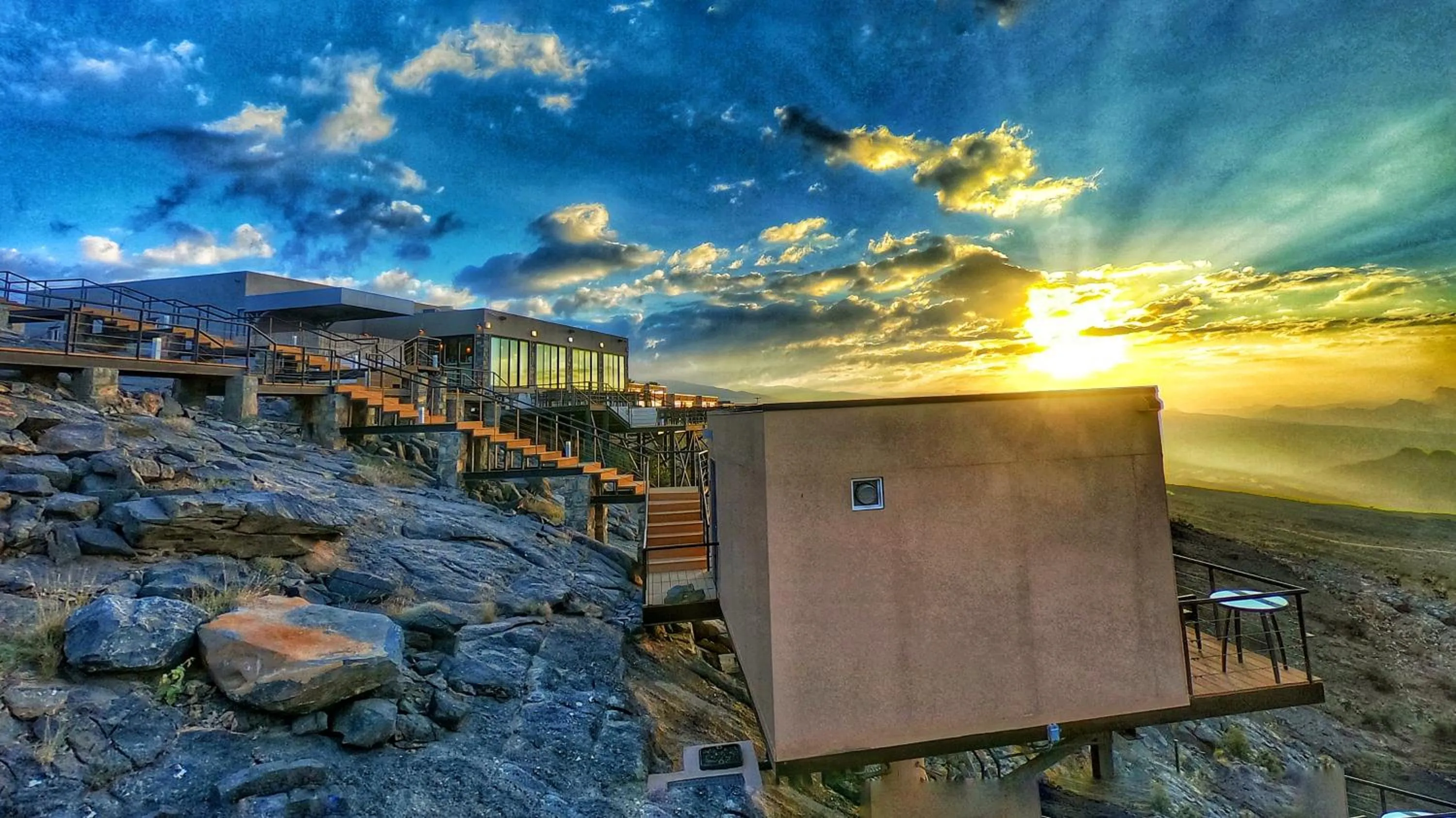 Mountain view in The View