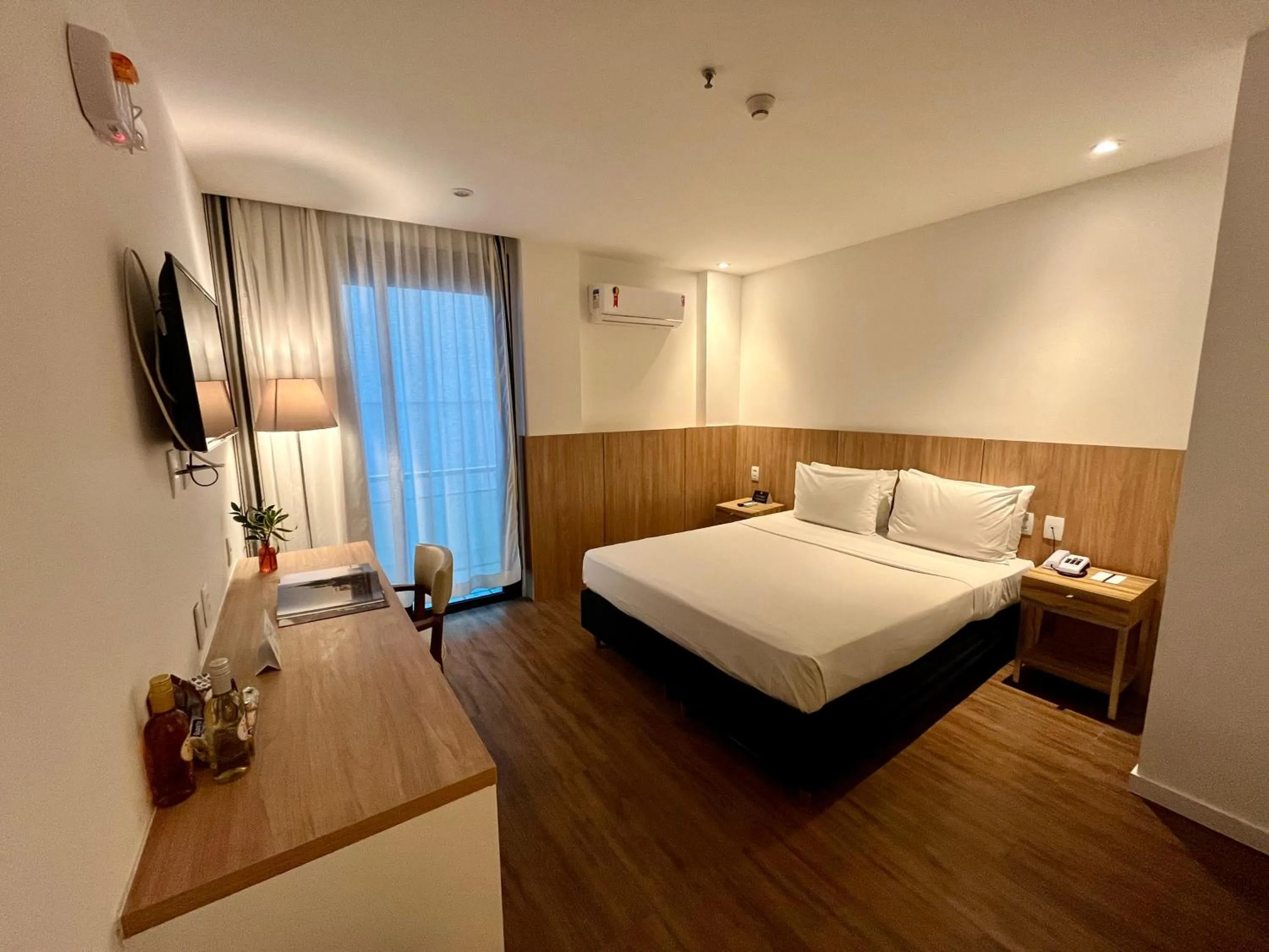 Bedroom, Bed in Pestana Rio Atlantica