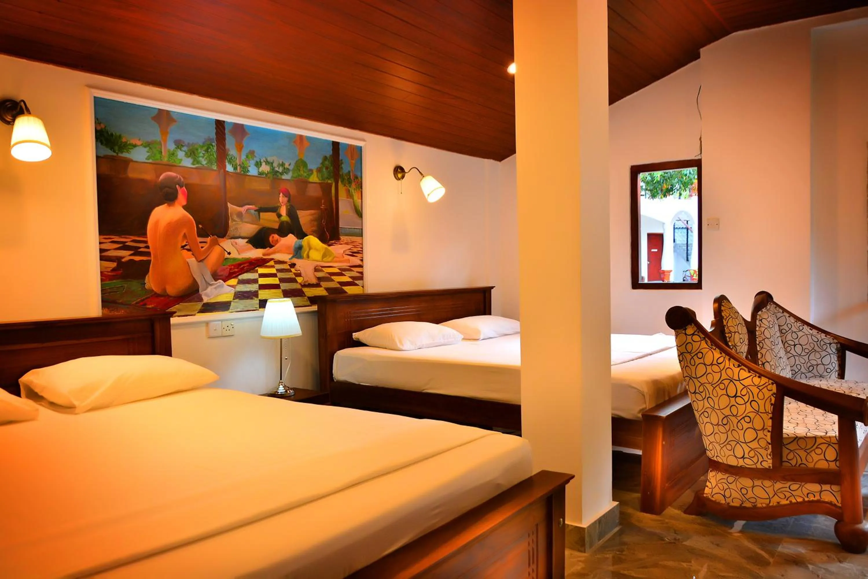 Photo of the whole room in Lucas