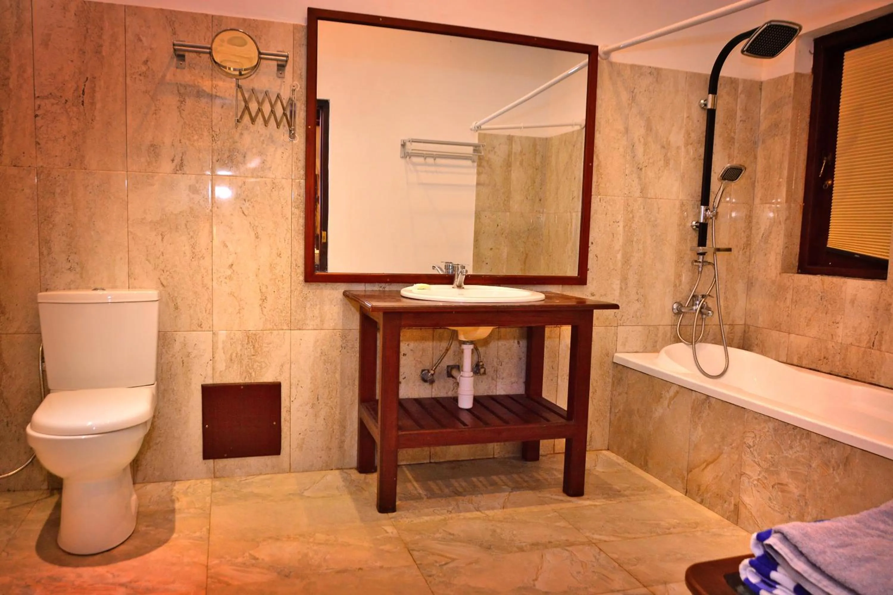 Hot Tub, Bathroom in Lucas