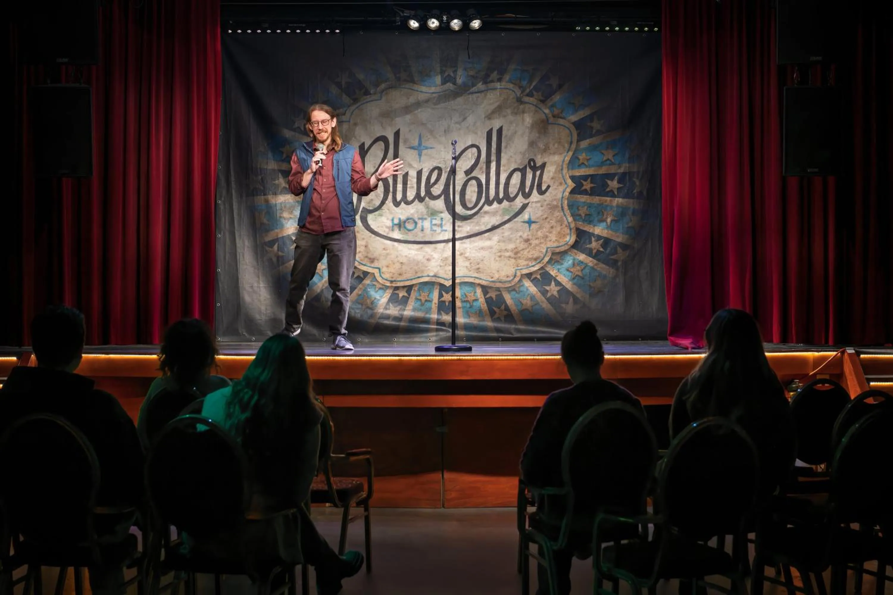 Evening entertainment in Stayokay Hostel Eindhoven