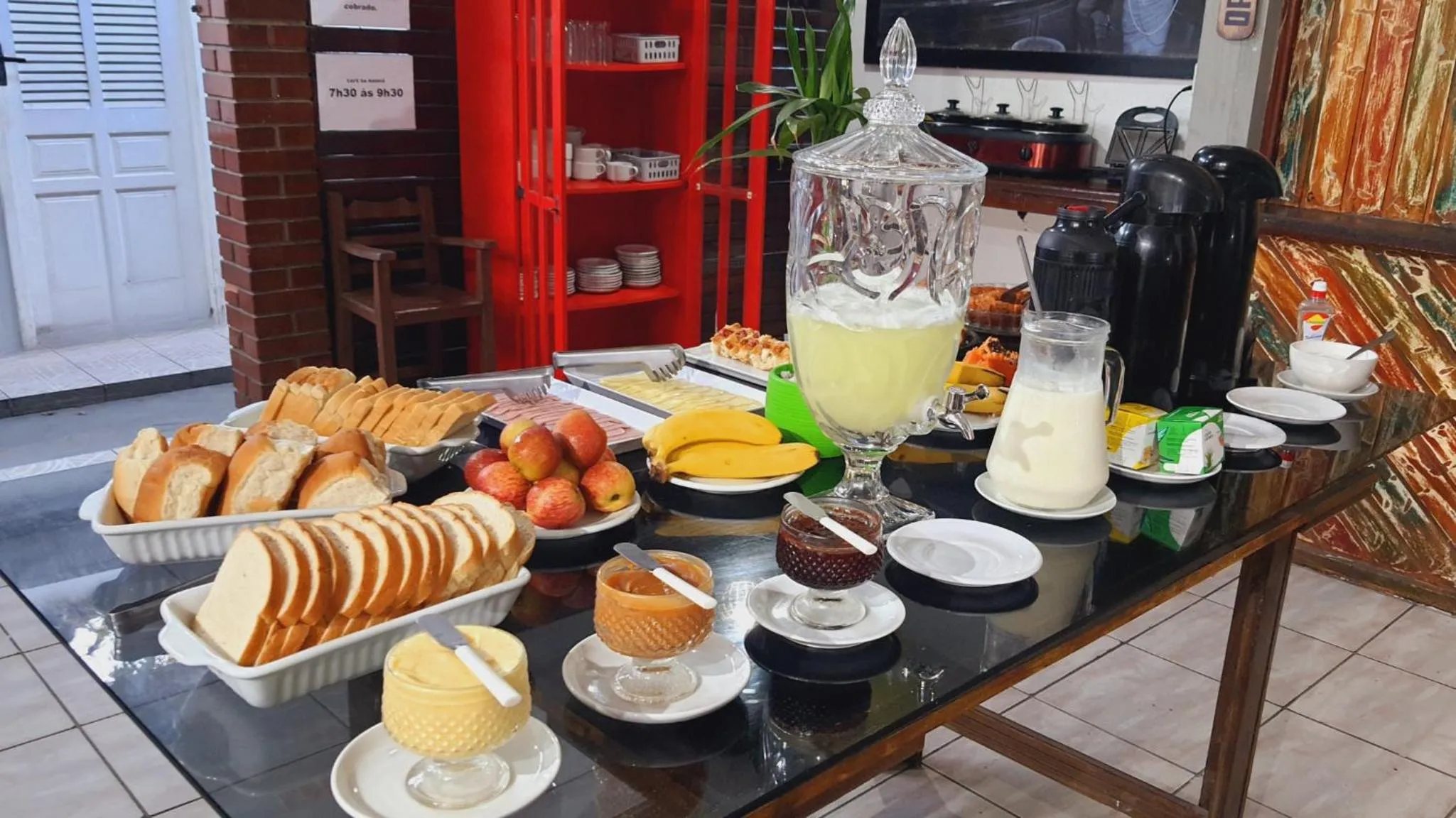 Breakfast in Open House Canasvieiras - OH HOTÉIS