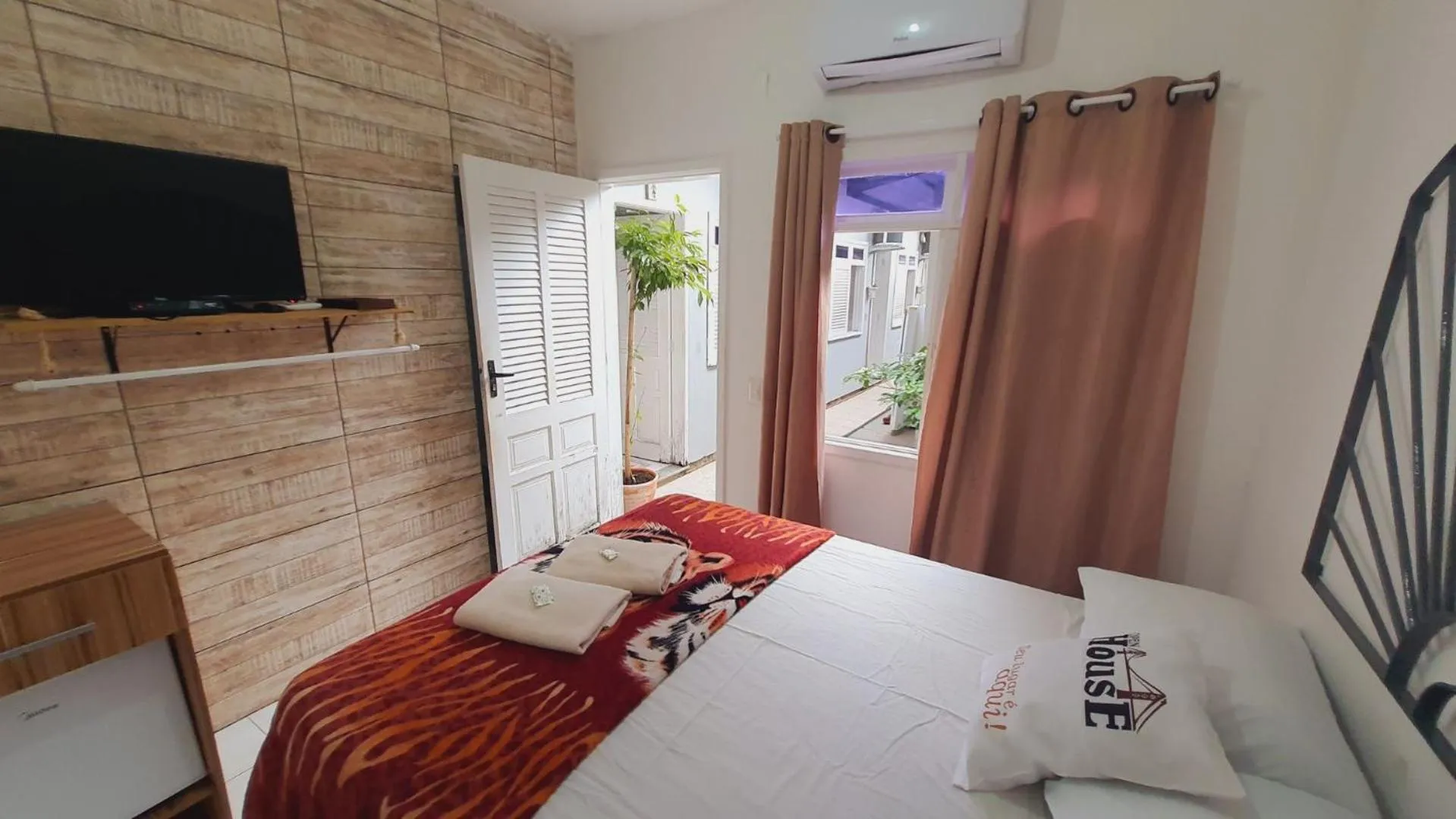 Bed in Open House Canasvieiras - OH HOTÉIS