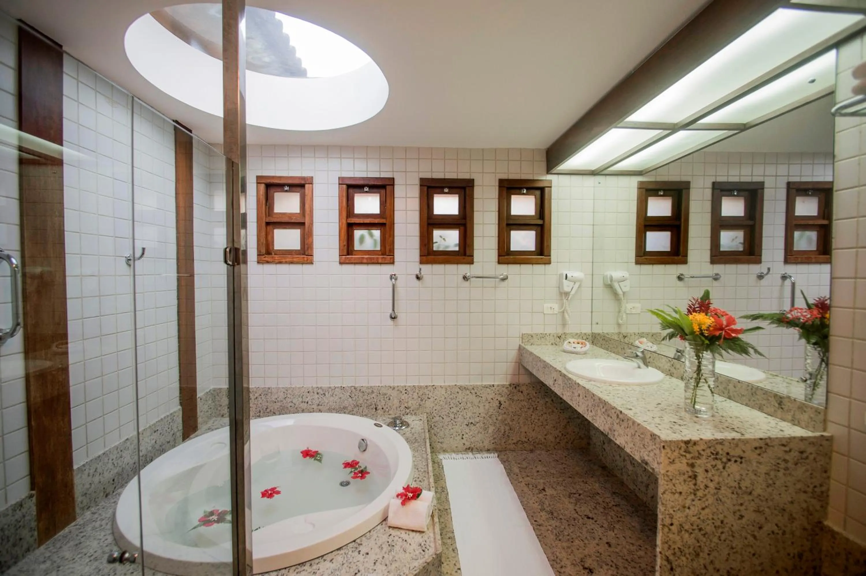 Bathroom in Bupitanga Hotel