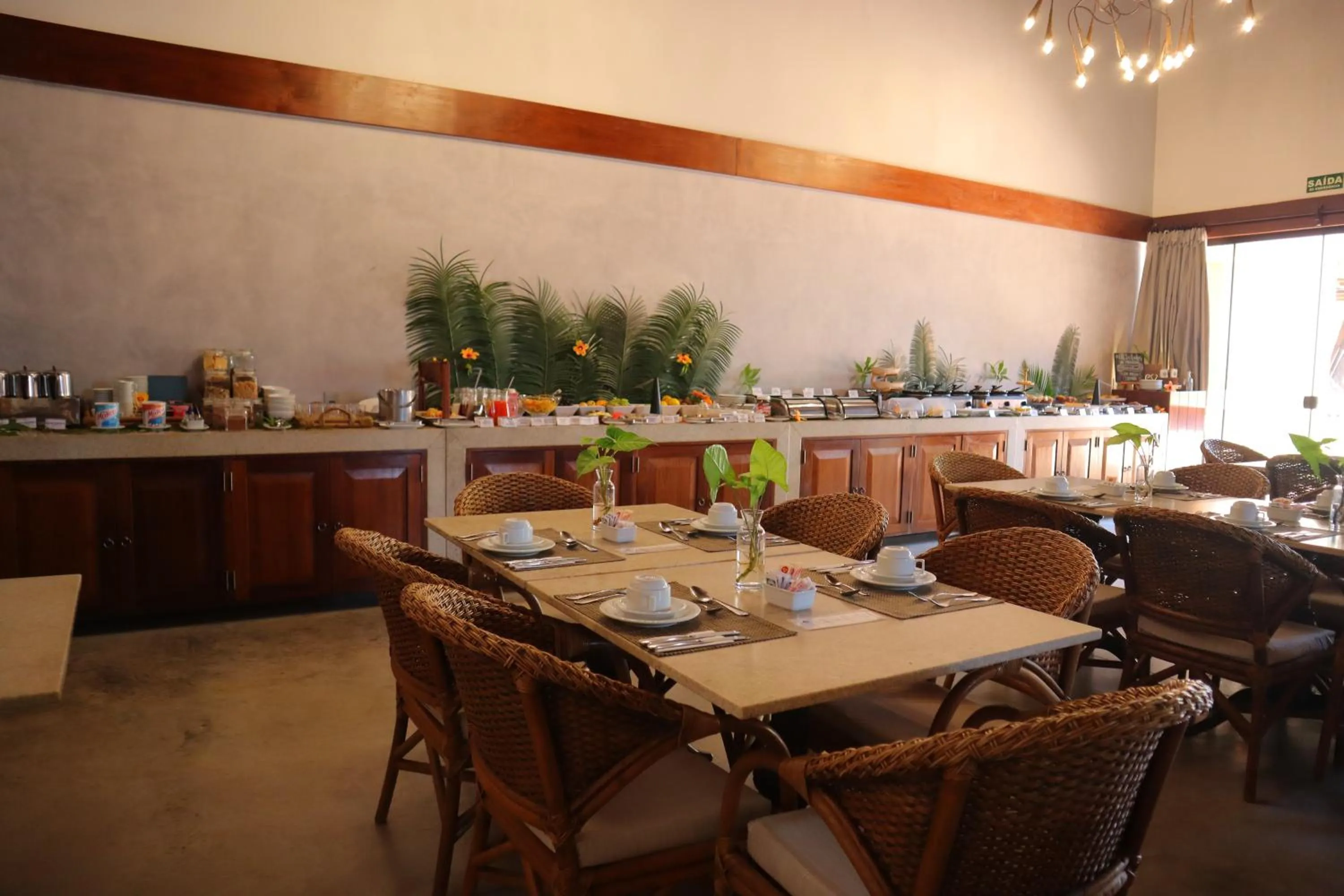 Breakfast in Bupitanga Hotel