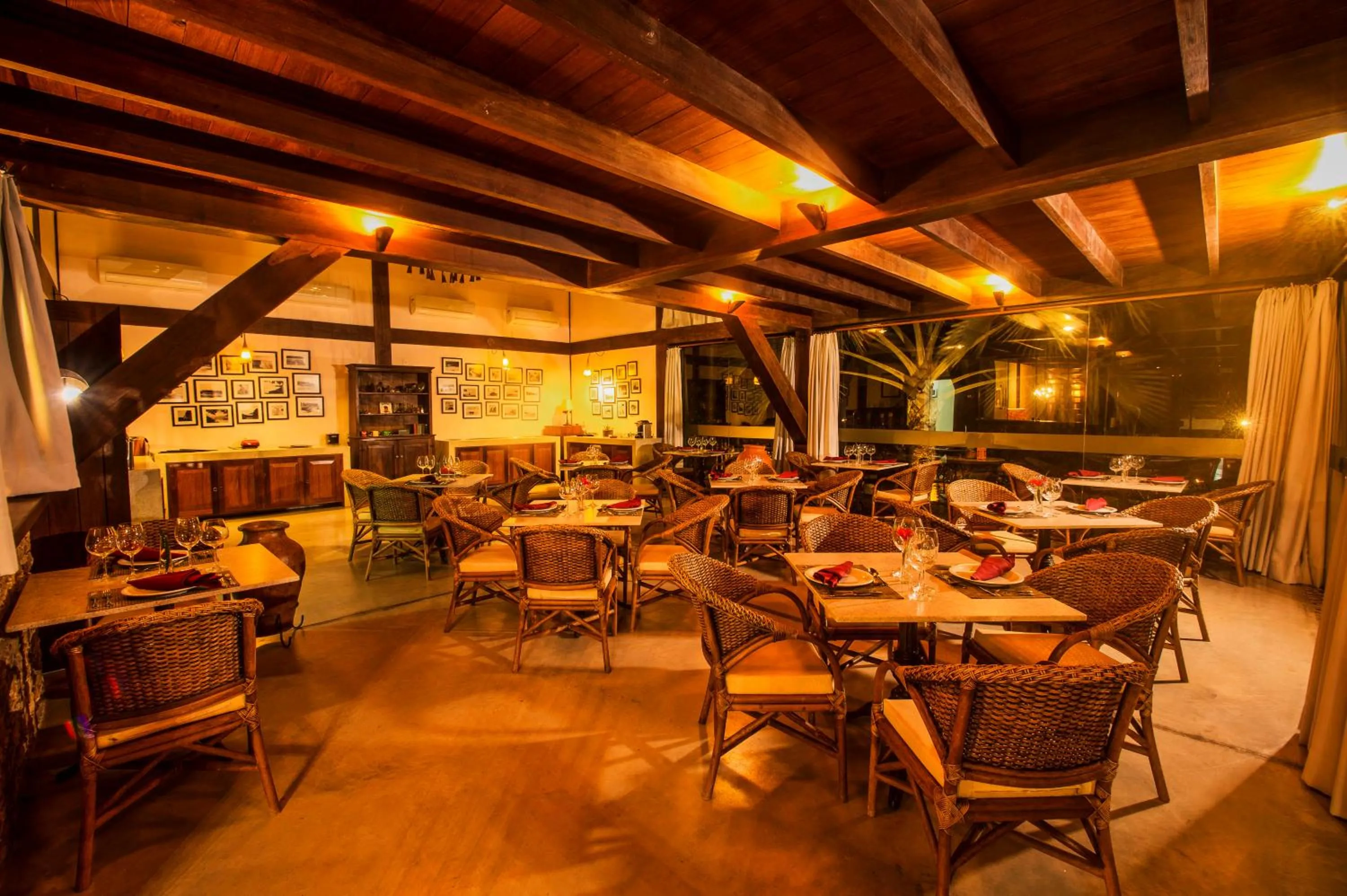 Food and drinks in Bupitanga Hotel