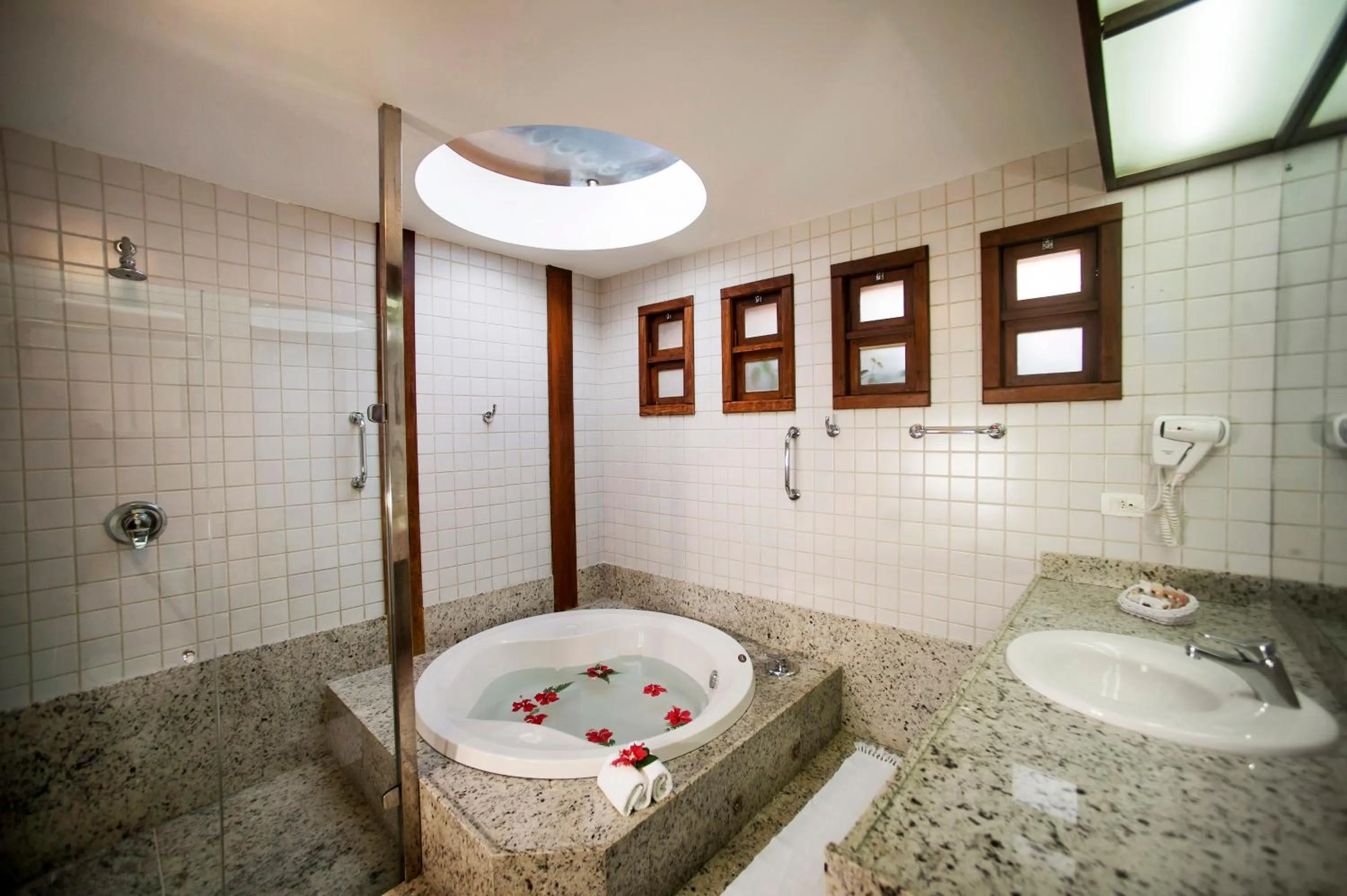 Bathroom in Bupitanga Hotel