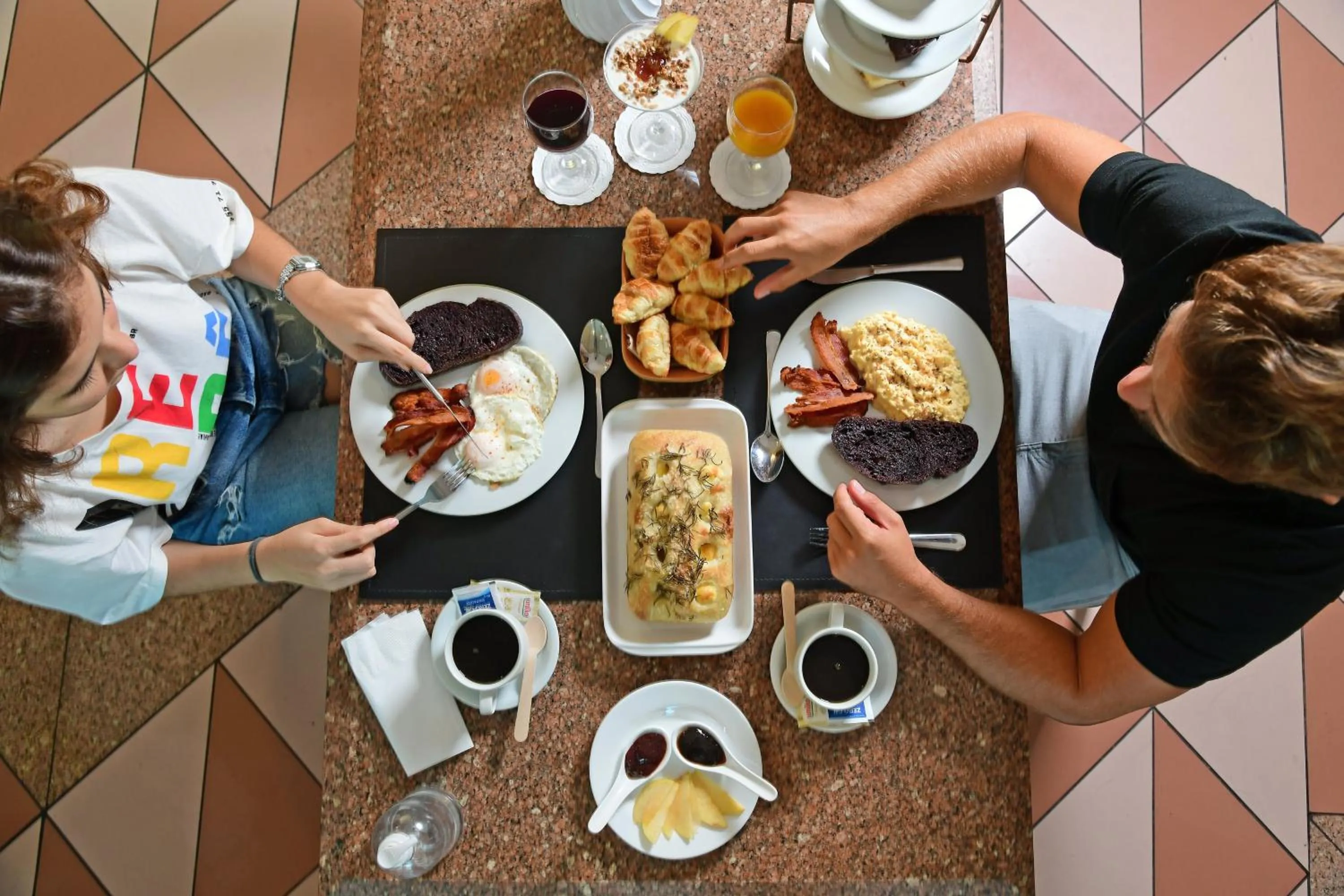 Restaurant/places to eat in Pestana São Paulo