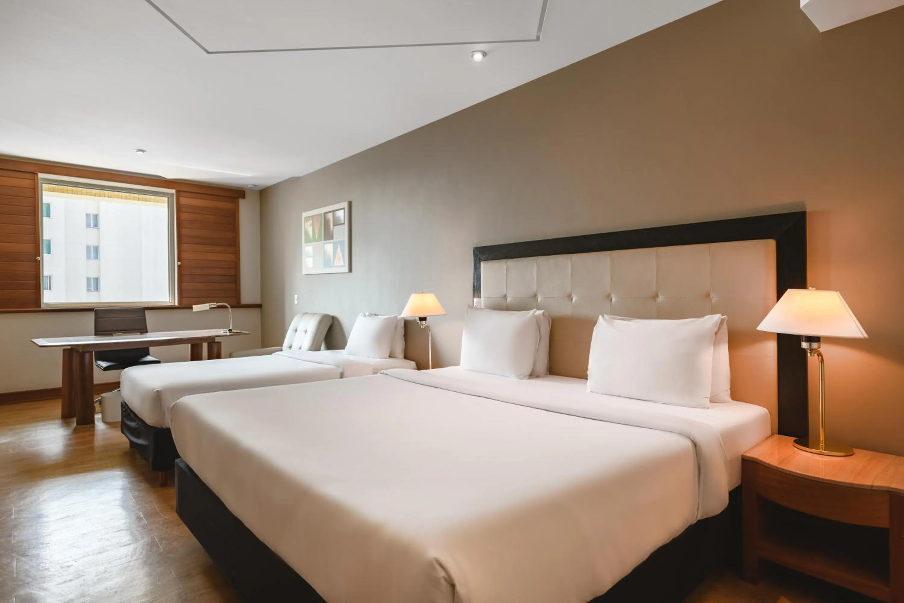 Photo of the whole room, Bed in Pestana São Paulo