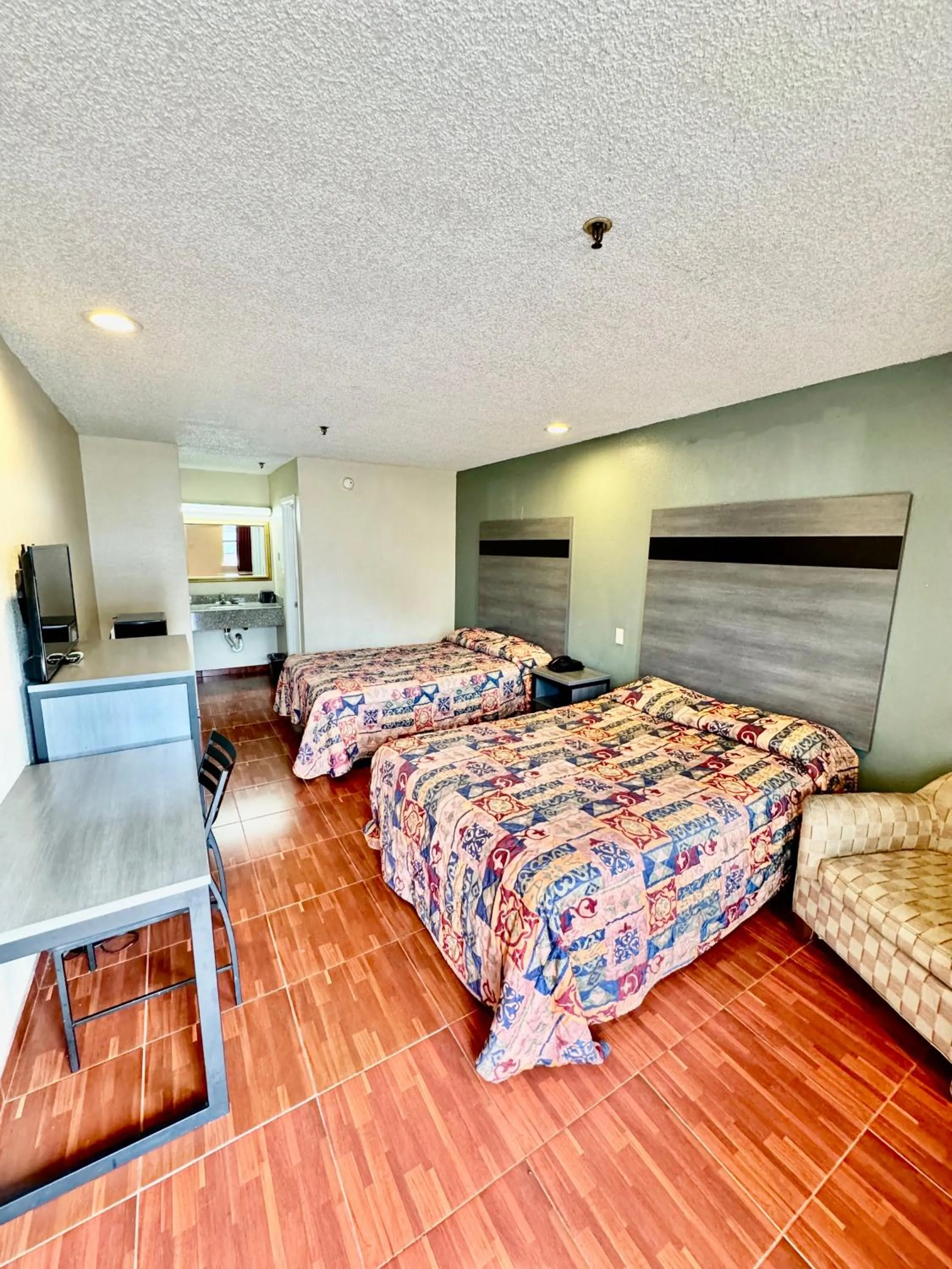 Bedroom in Seagoville Inn