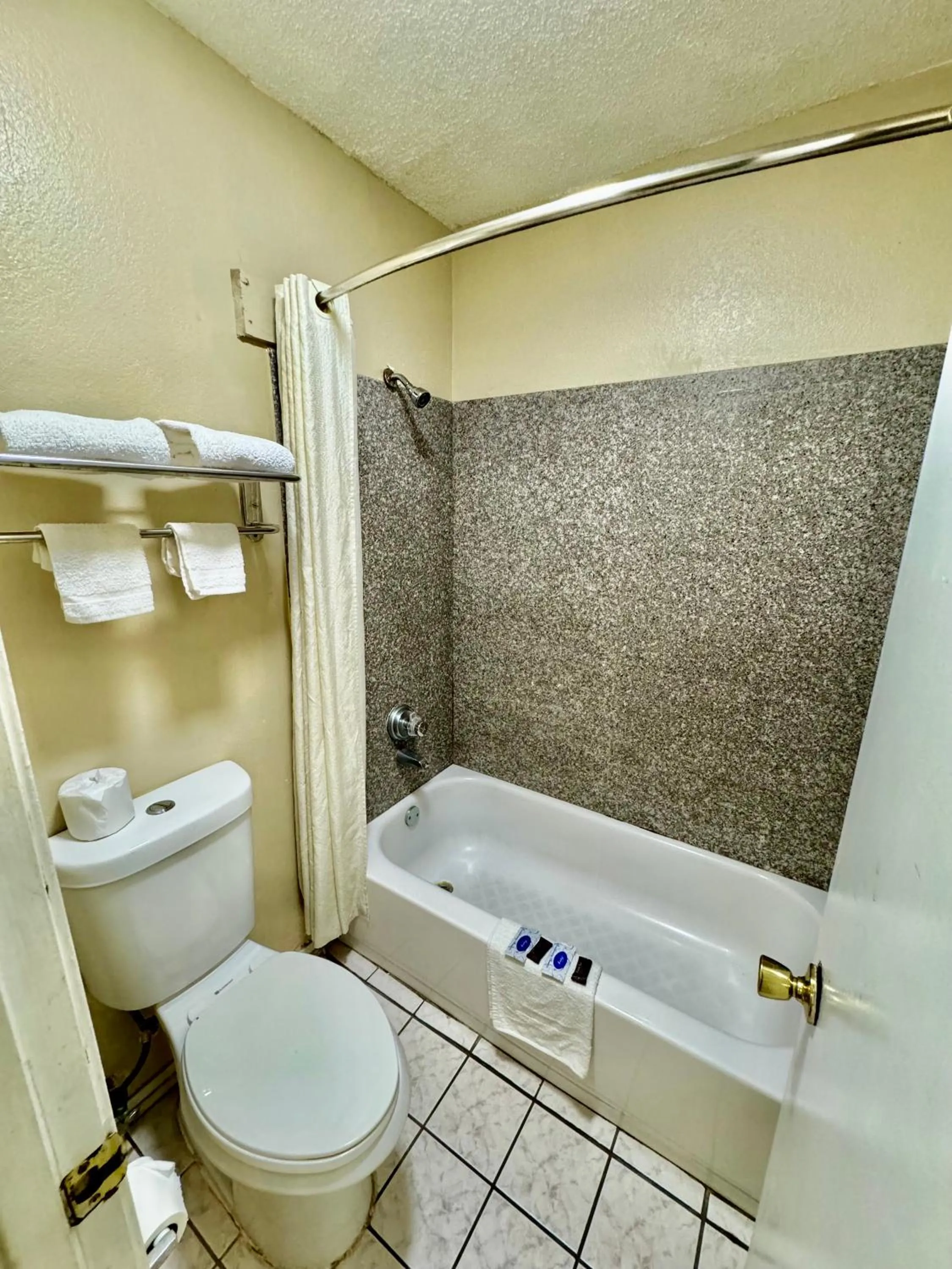 Bathroom in Seagoville Inn