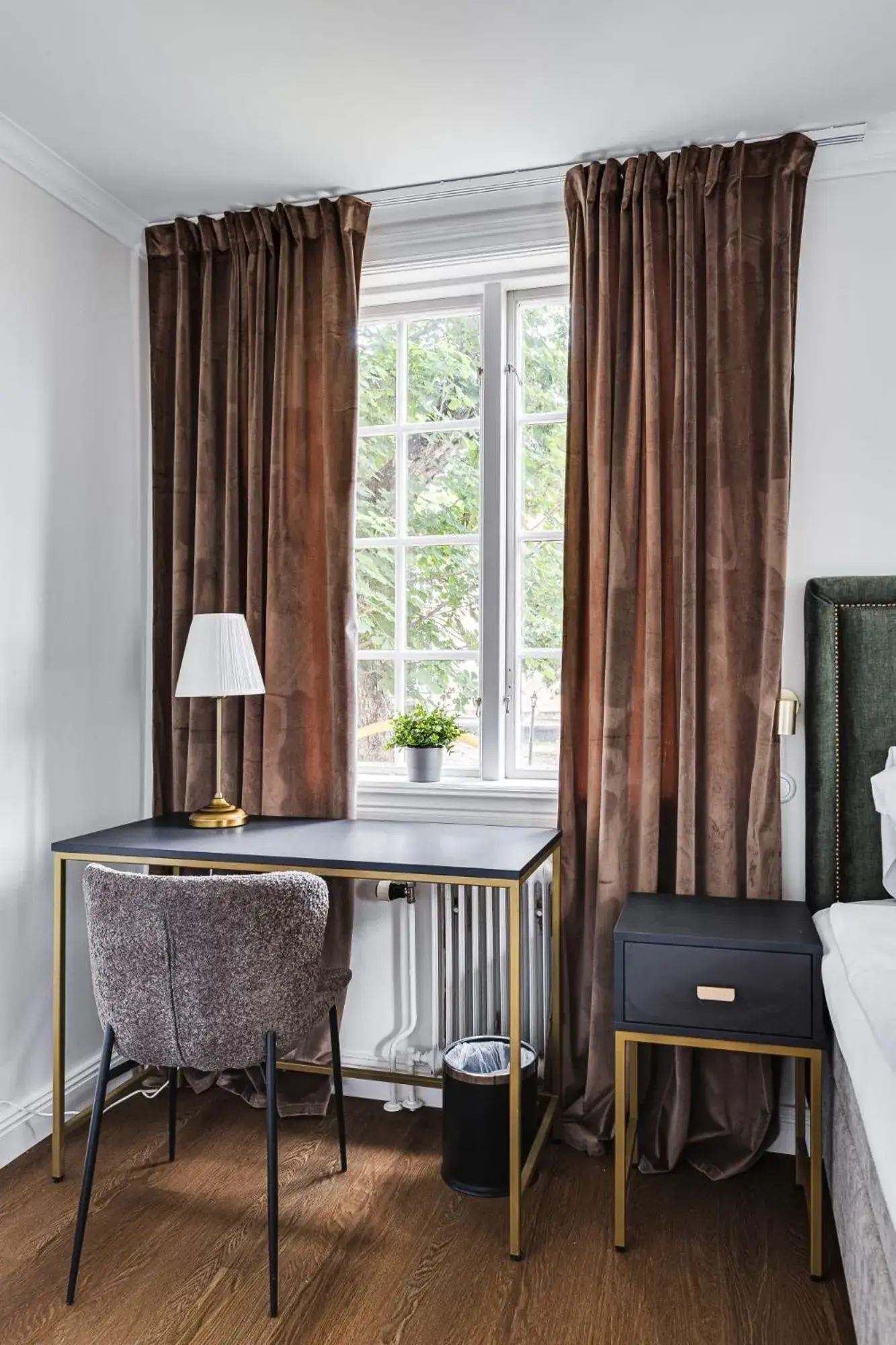 Double Room with Garden View in Söderfors Herrgård Double Room with Garden View in Söderfors Herrgård