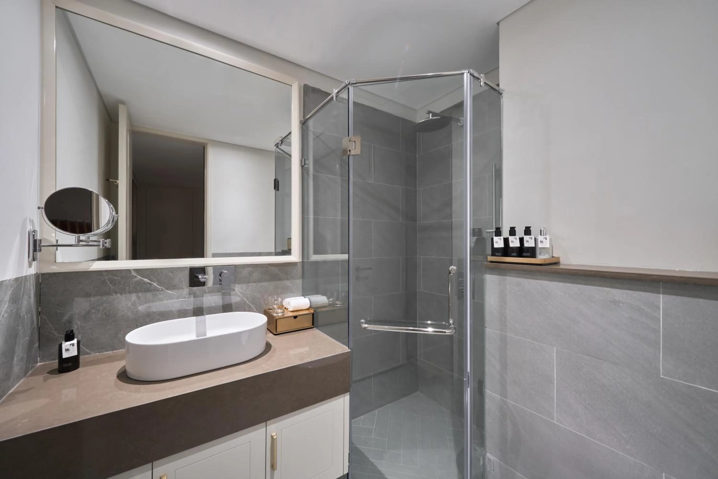 Shower in Epic Tower Swiss-Belresidences Hanoi