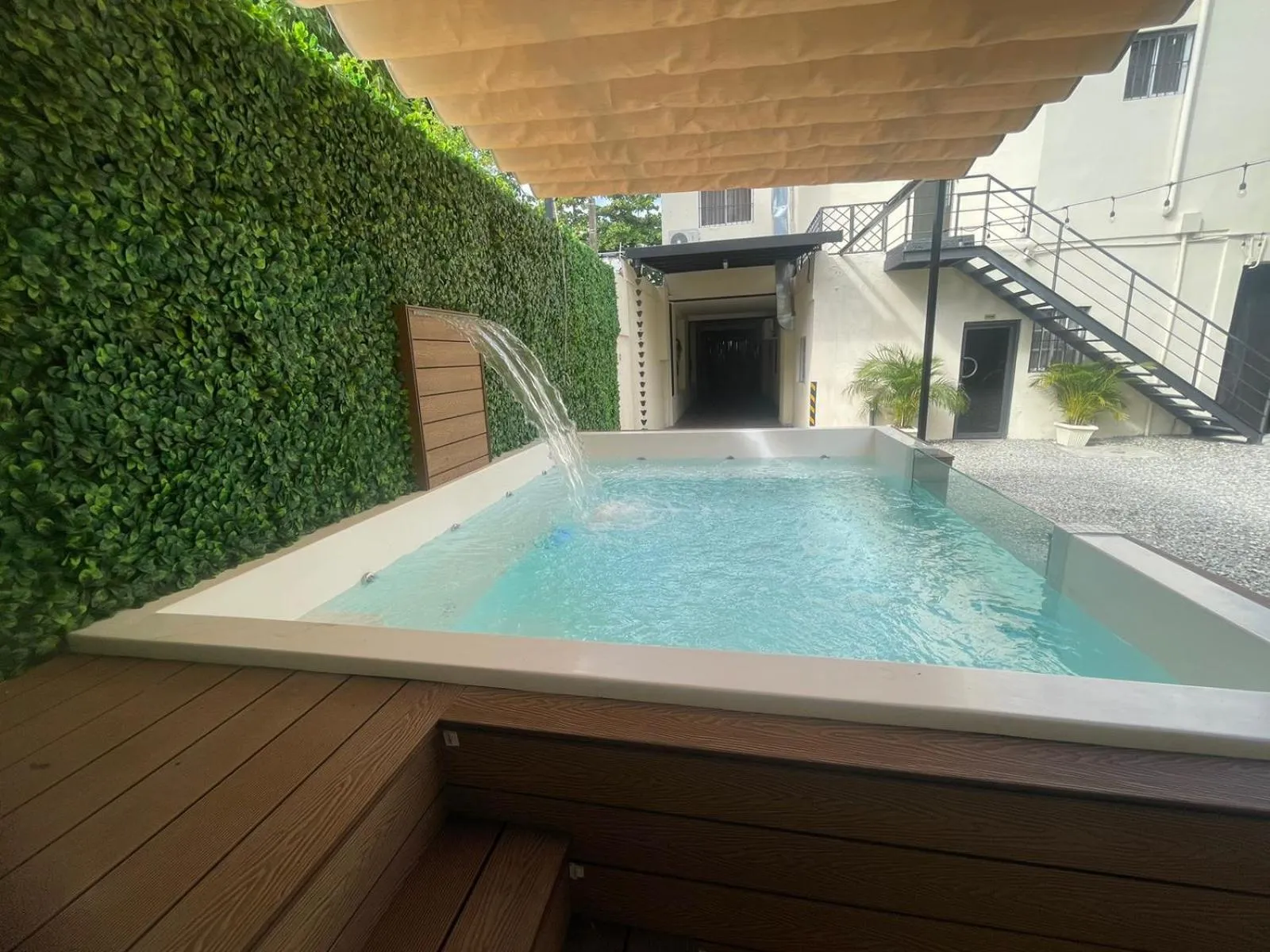 Hot Tub in Solmi Rooms