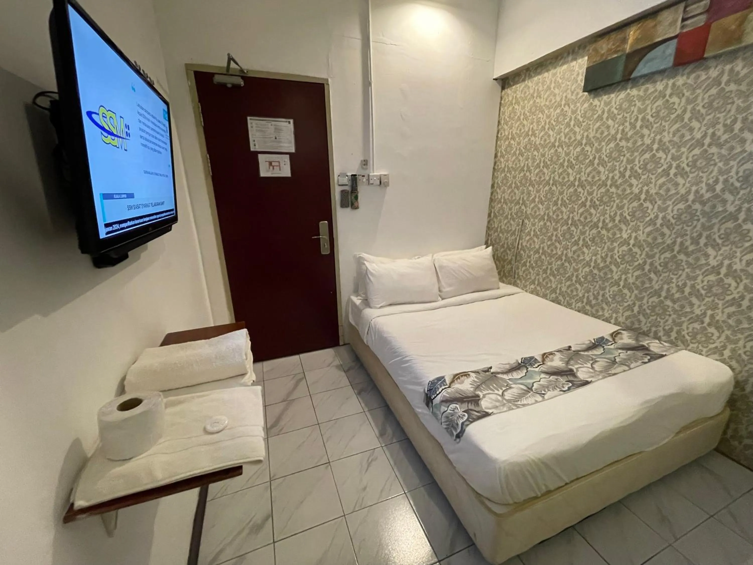 Bed in Woodpecker Lodge, Kuching