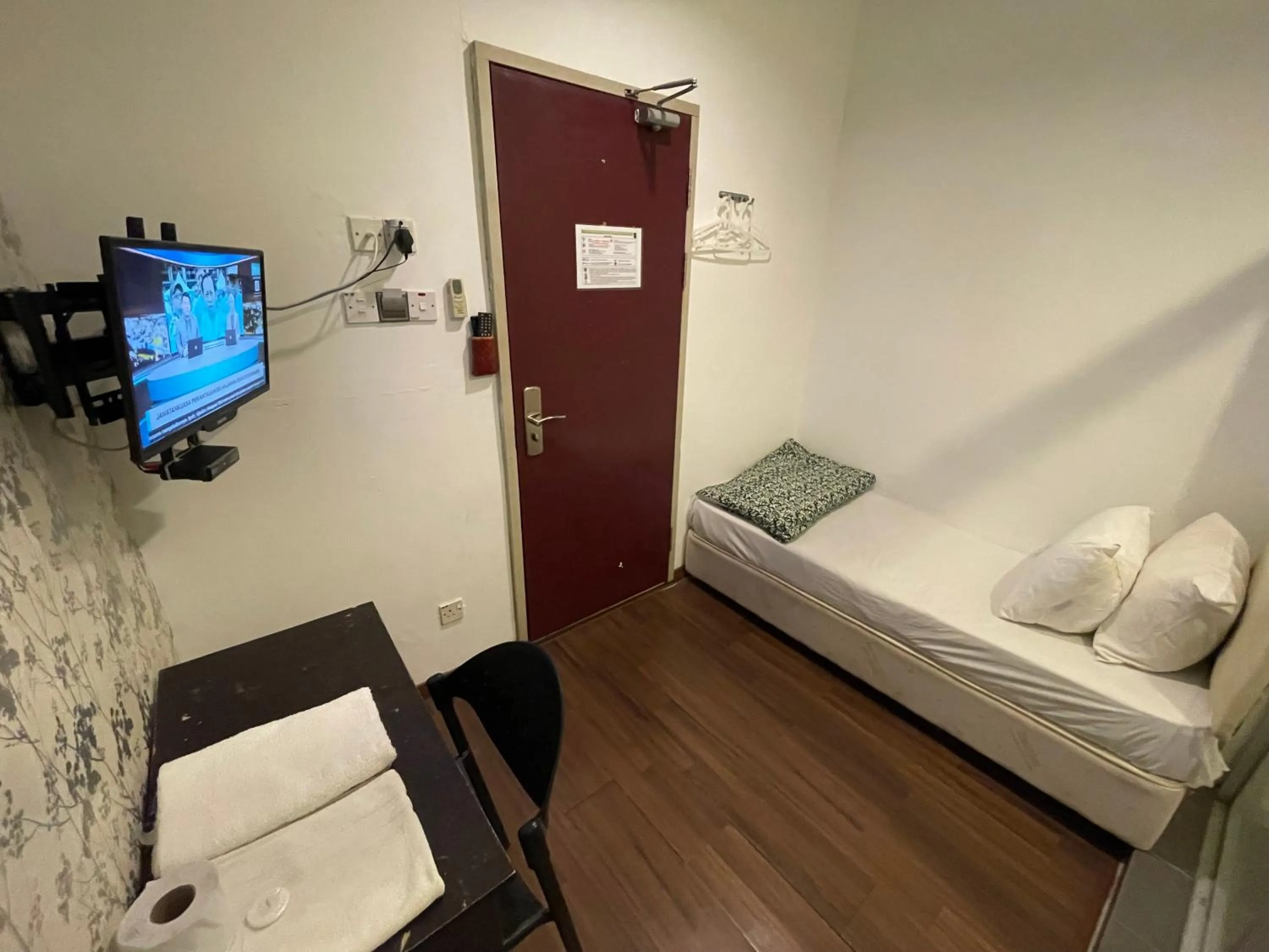 Bed in Woodpecker Lodge, Kuching