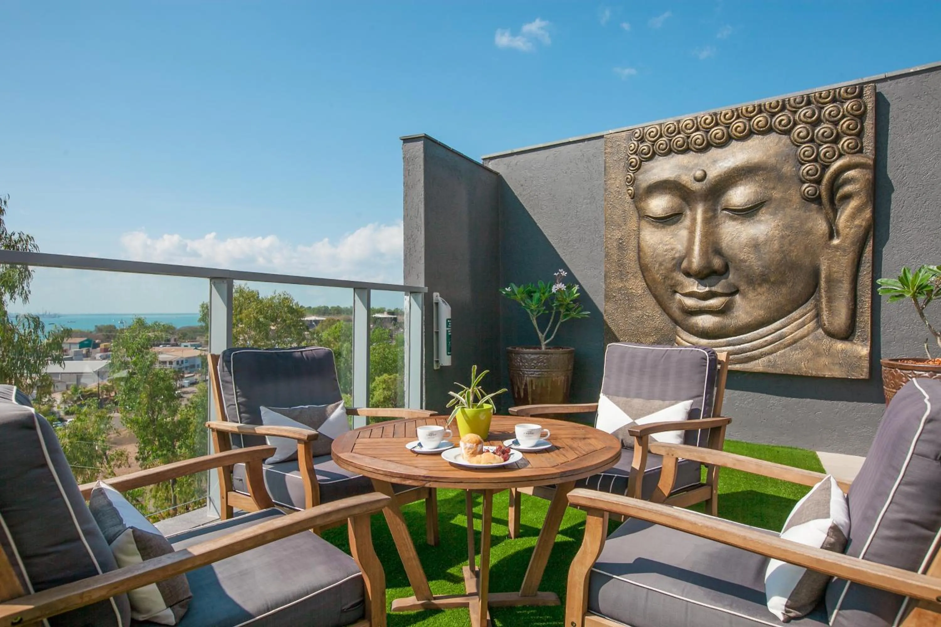 Restaurant/places to eat in Ramada Suites by Wyndham Zen Quarter Darwin