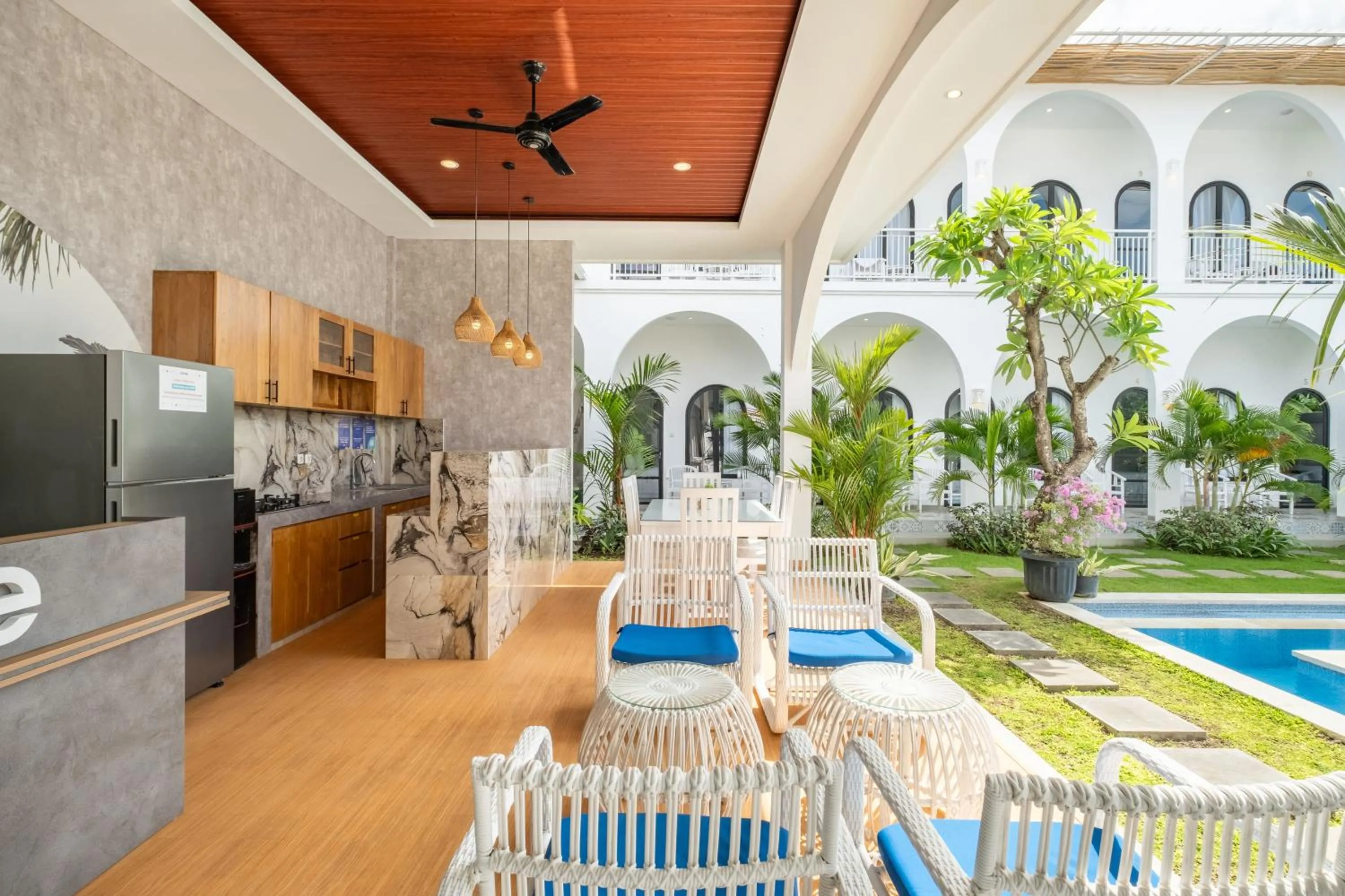 Kitchen or kitchenette in Cove Ume Nerus Residences & Villa