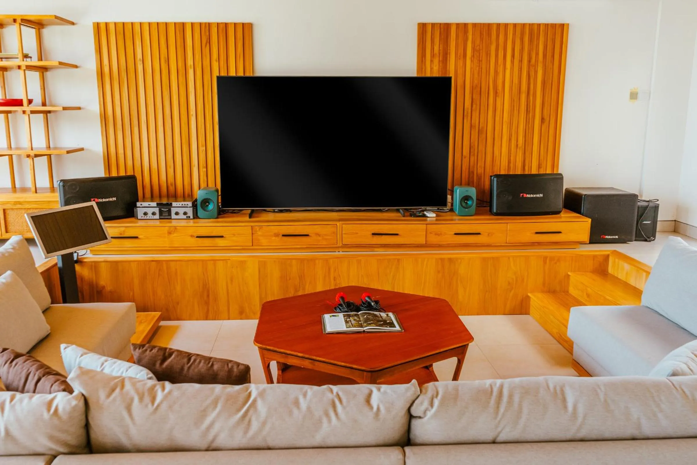 Living room in Villa Avocagolf Uluwatu by Nakula