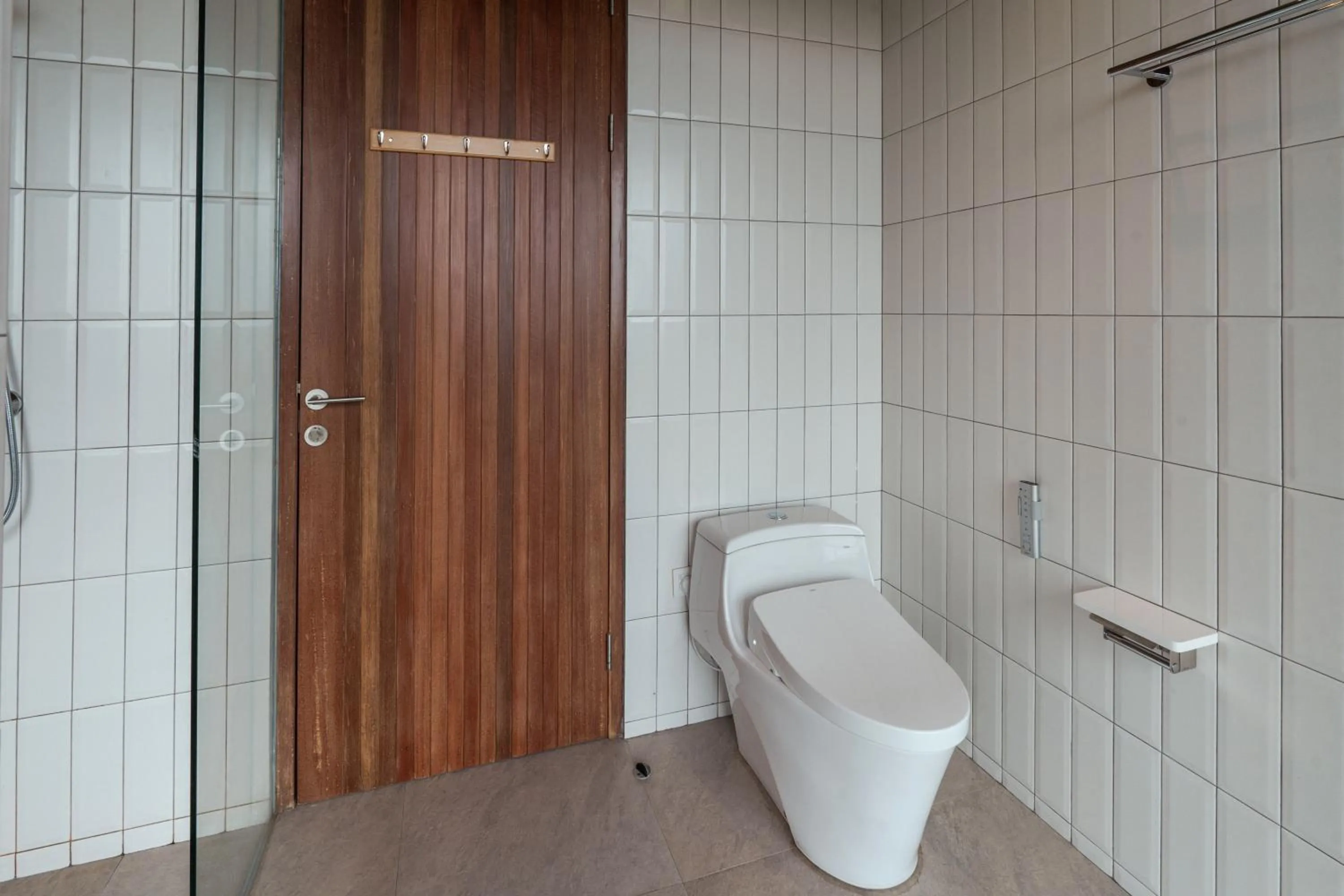 Toilet in Villa Avocagolf Uluwatu by Nakula