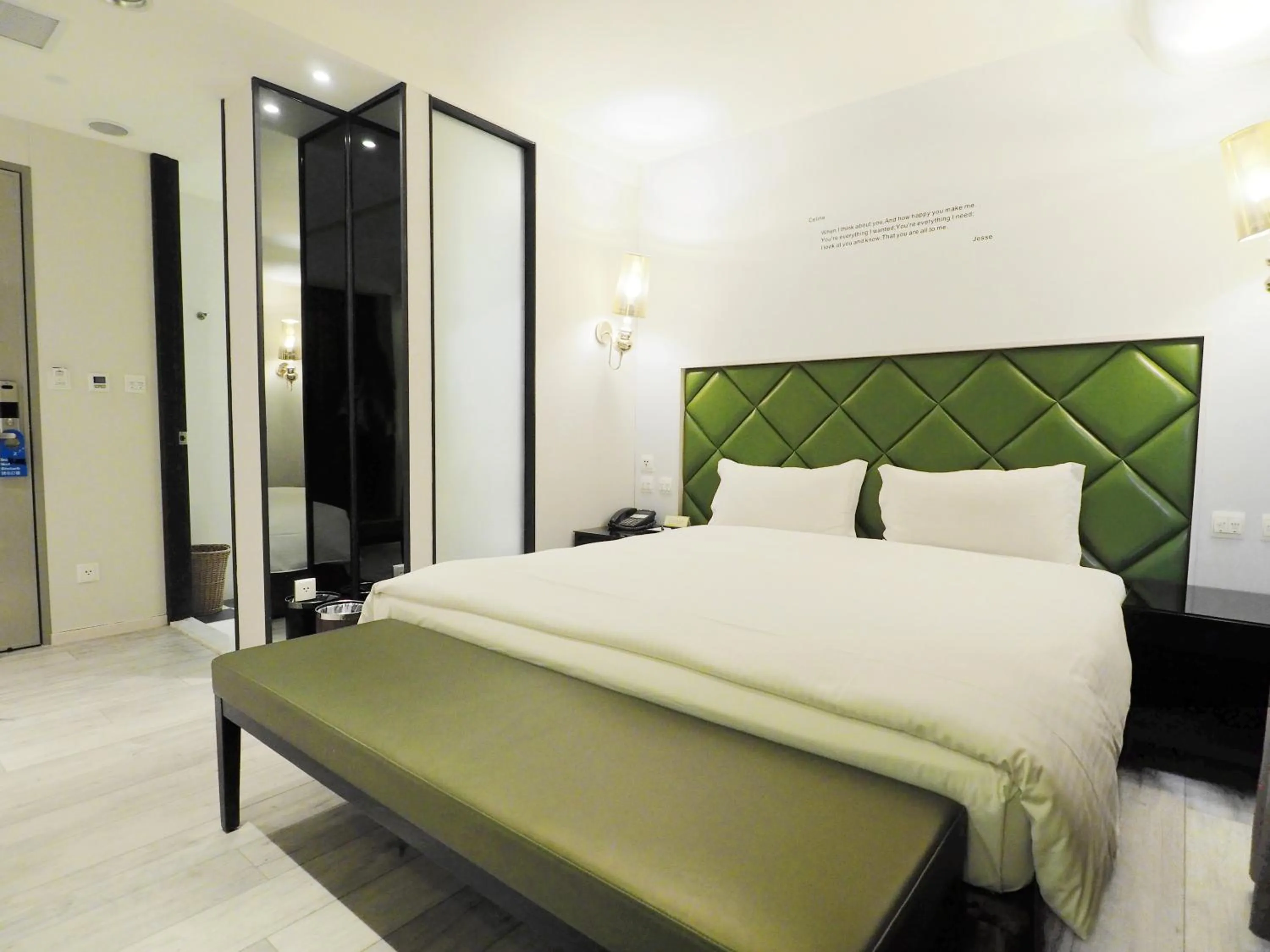 Bed in Stay Hotel - Taichung Yizhong